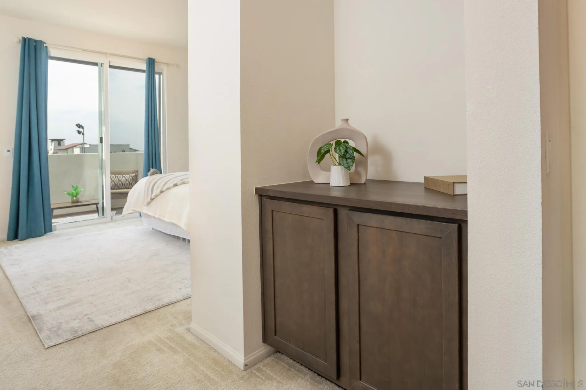 https://cdn.realtyfeed.com/cdn/127/260014330/f062a67a3f4fb2364fc86c5f1a2574b7.webp