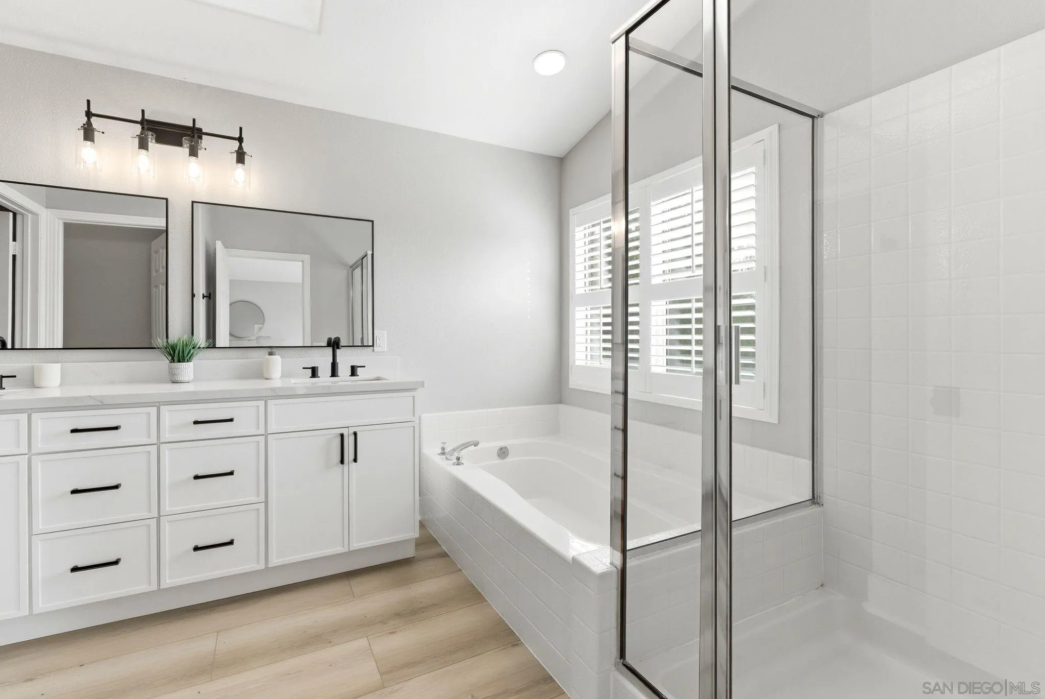 https://cdn.realtyfeed.com/cdn/127/260014331/299534ca6c6657718bf1c287dff15142.webp
