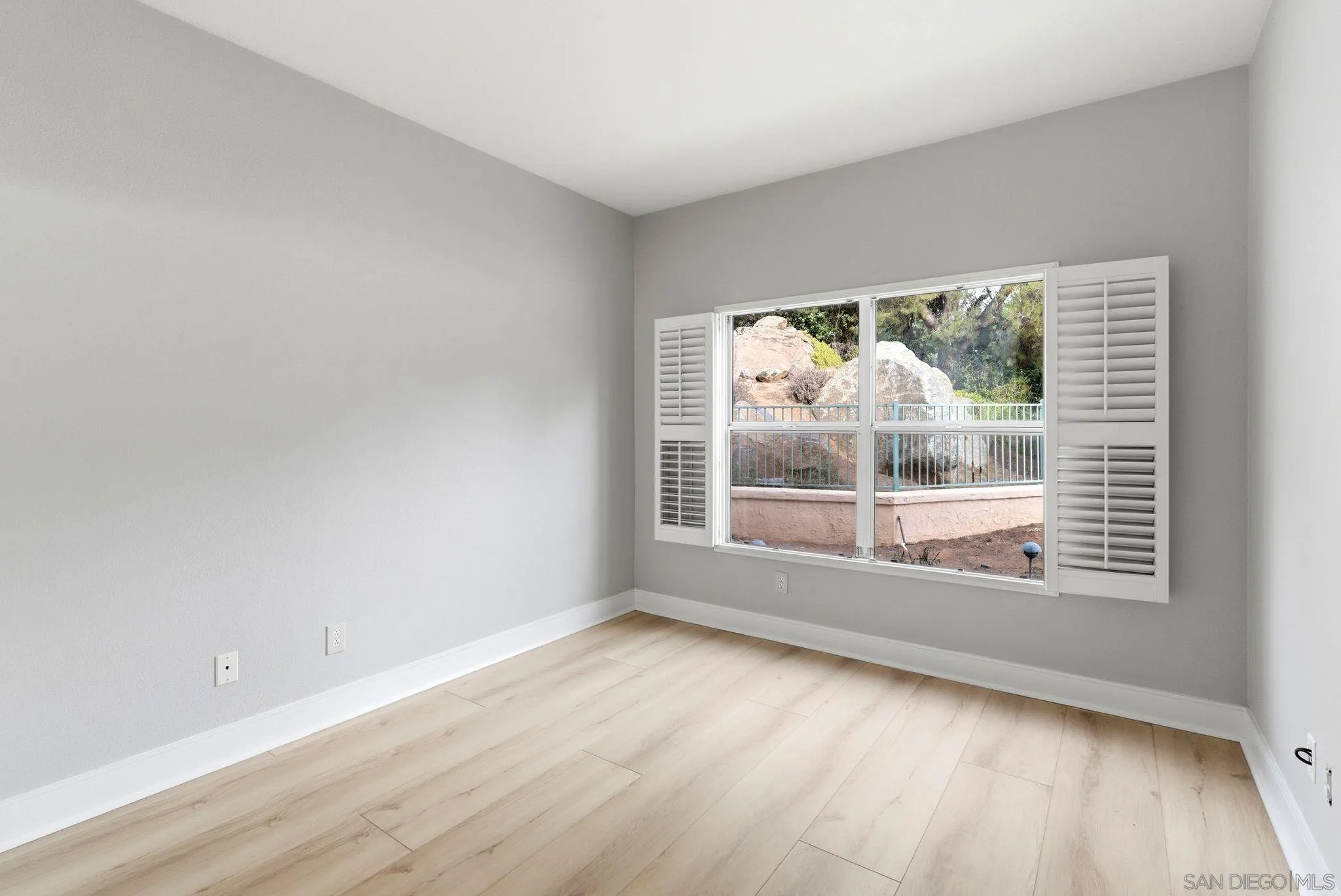 https://cdn.realtyfeed.com/cdn/127/260014331/29d35dde5eb56333fb69a64b3c1bb5eb.webp