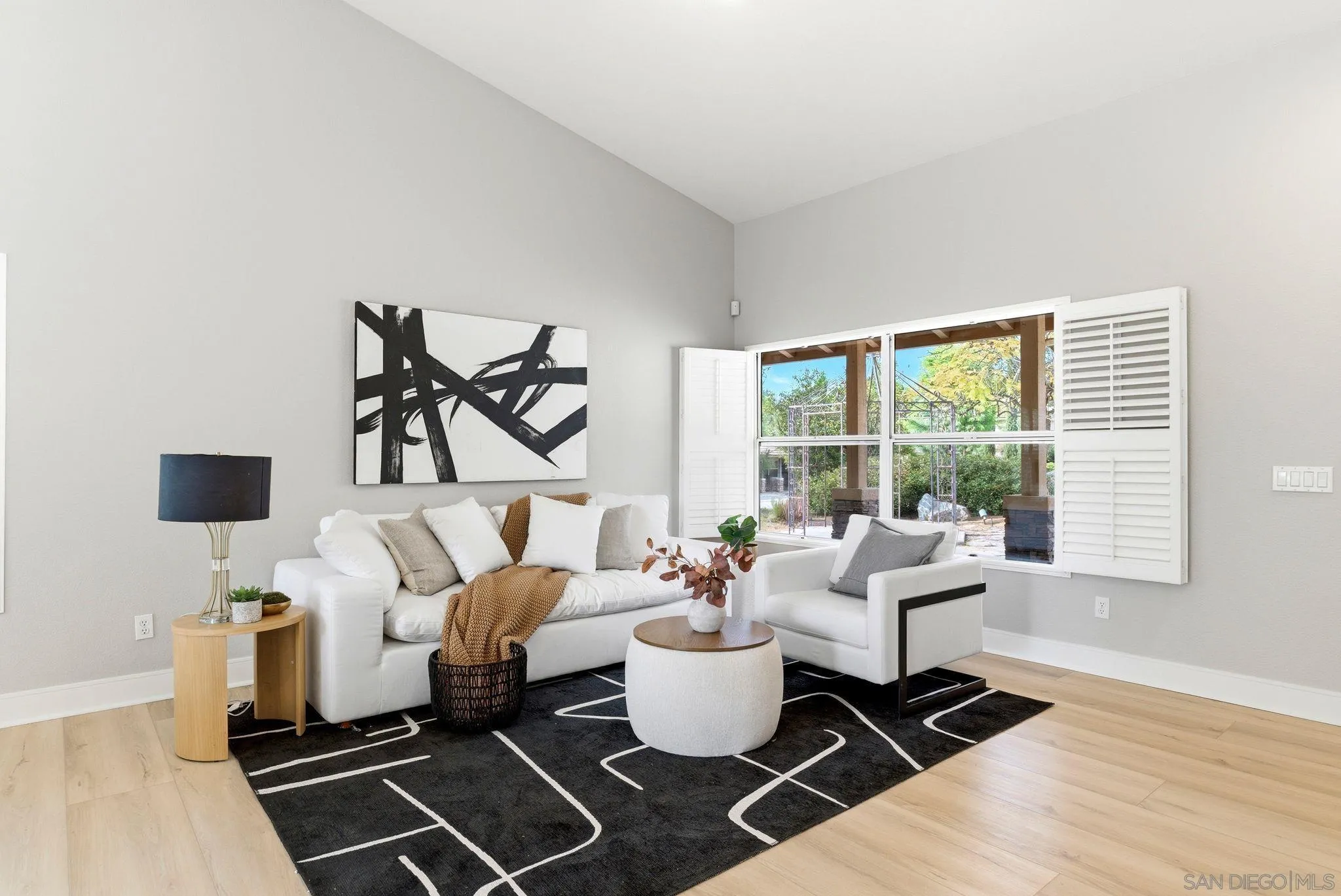 https://cdn.realtyfeed.com/cdn/127/260014331/2ff12623f01dcdd7f4f59df7a67f3a34.webp
