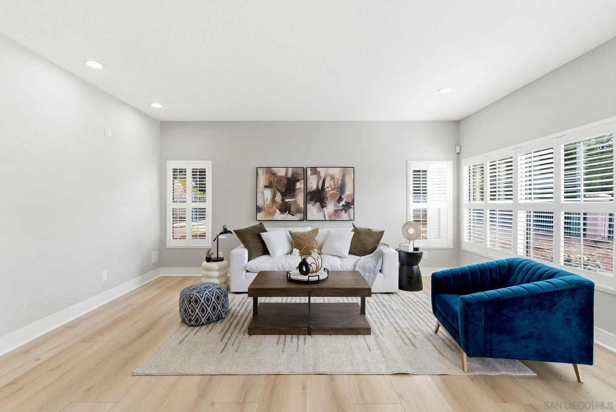 https://cdn.realtyfeed.com/cdn/127/260014331/389e404f02a996a47a1321092024cc5e.webp