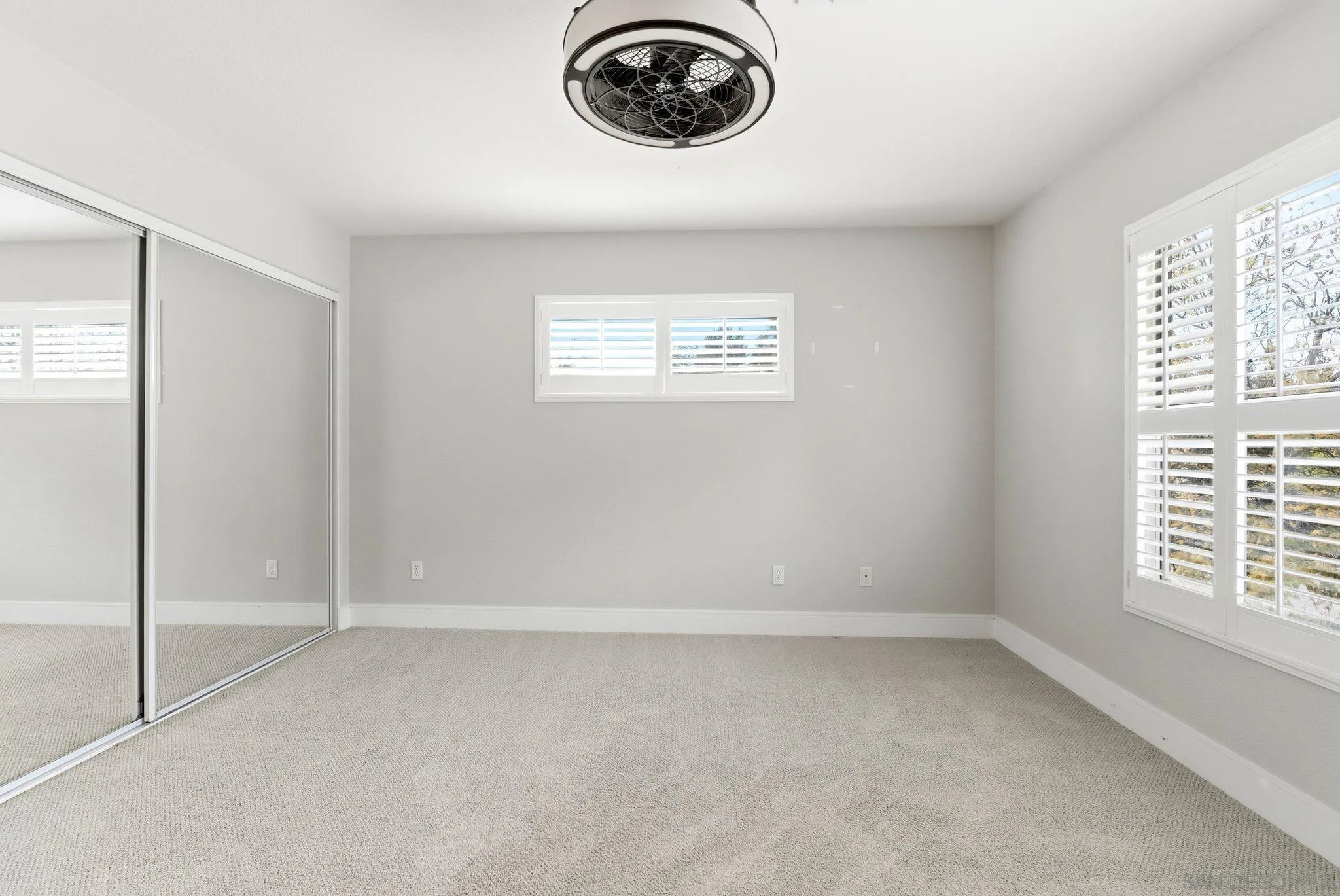https://cdn.realtyfeed.com/cdn/127/260014331/39bd3ea85b214cef6983ca3d62c632cc.webp