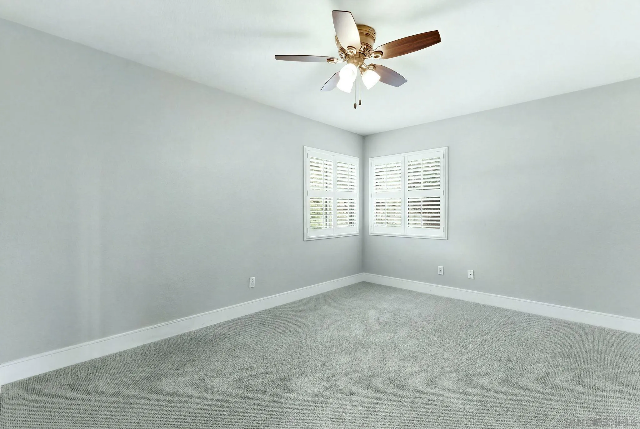 https://cdn.realtyfeed.com/cdn/127/260014331/62edc5e1d0dccc8b328eba88d8384304.webp
