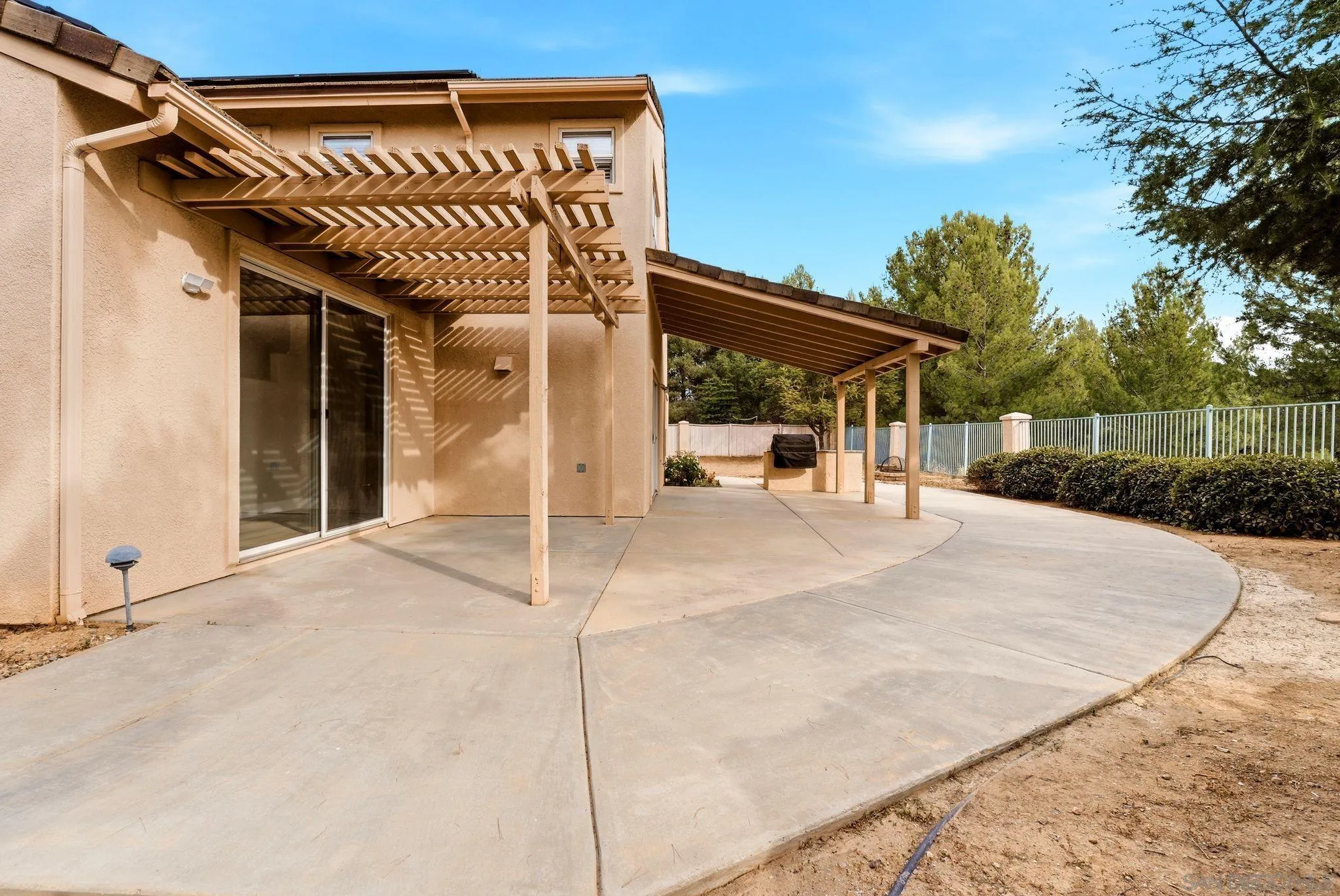https://cdn.realtyfeed.com/cdn/127/260014331/b032475599c276a1ab4c485f383df5dd.webp