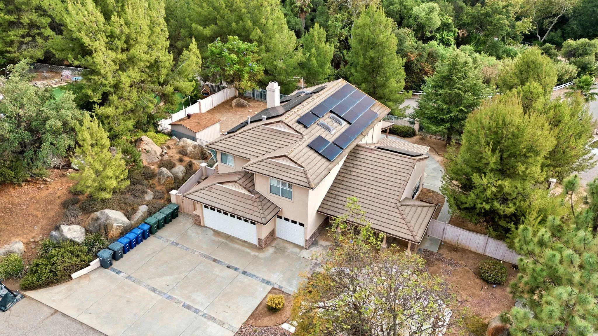 https://cdn.realtyfeed.com/cdn/127/260014331/c24fc9e1b74d502a5849d75e72d64af9.webp