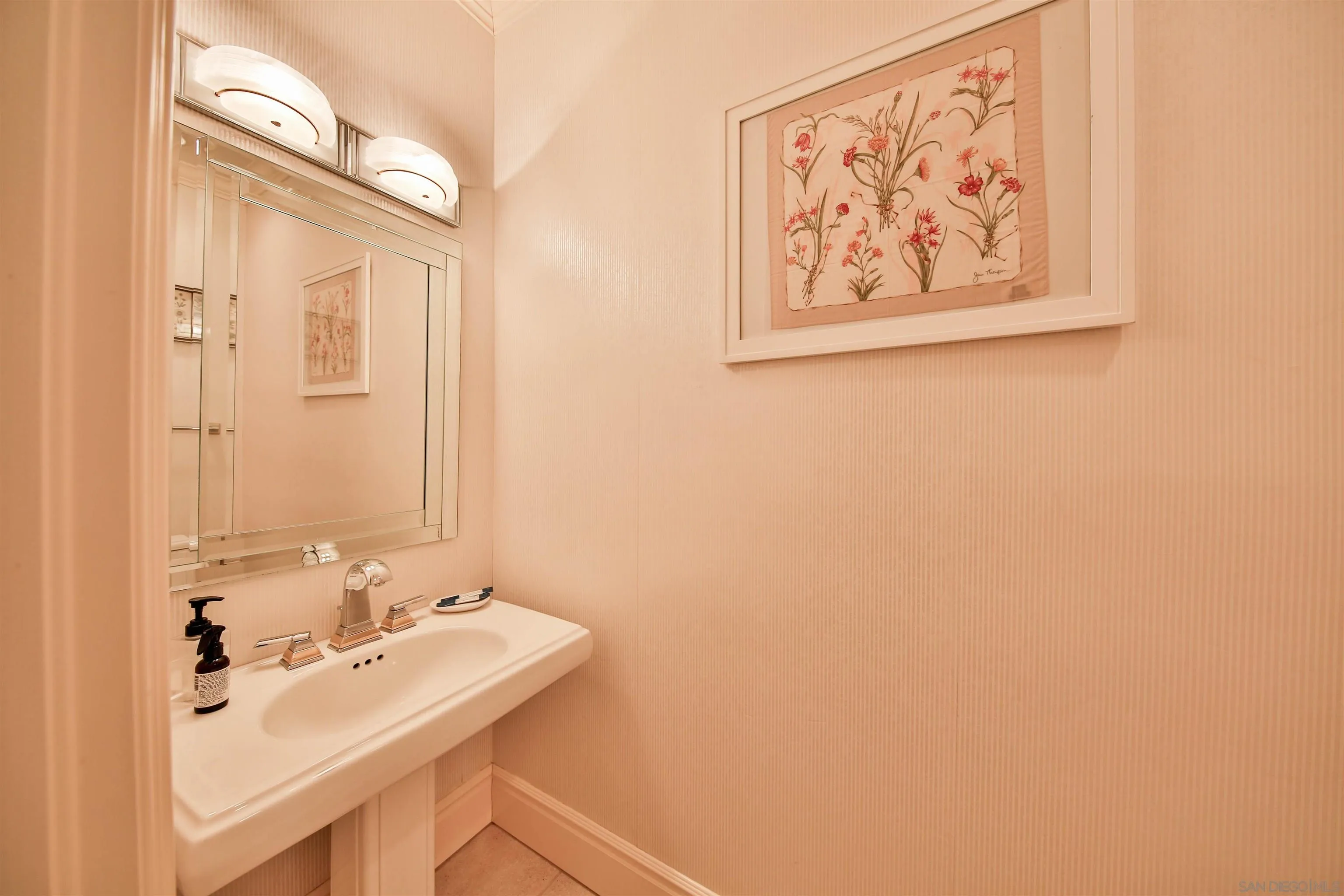 https://cdn.realtyfeed.com/cdn/127/260014332/41dfcce868558276cc628b62d648b580.webp