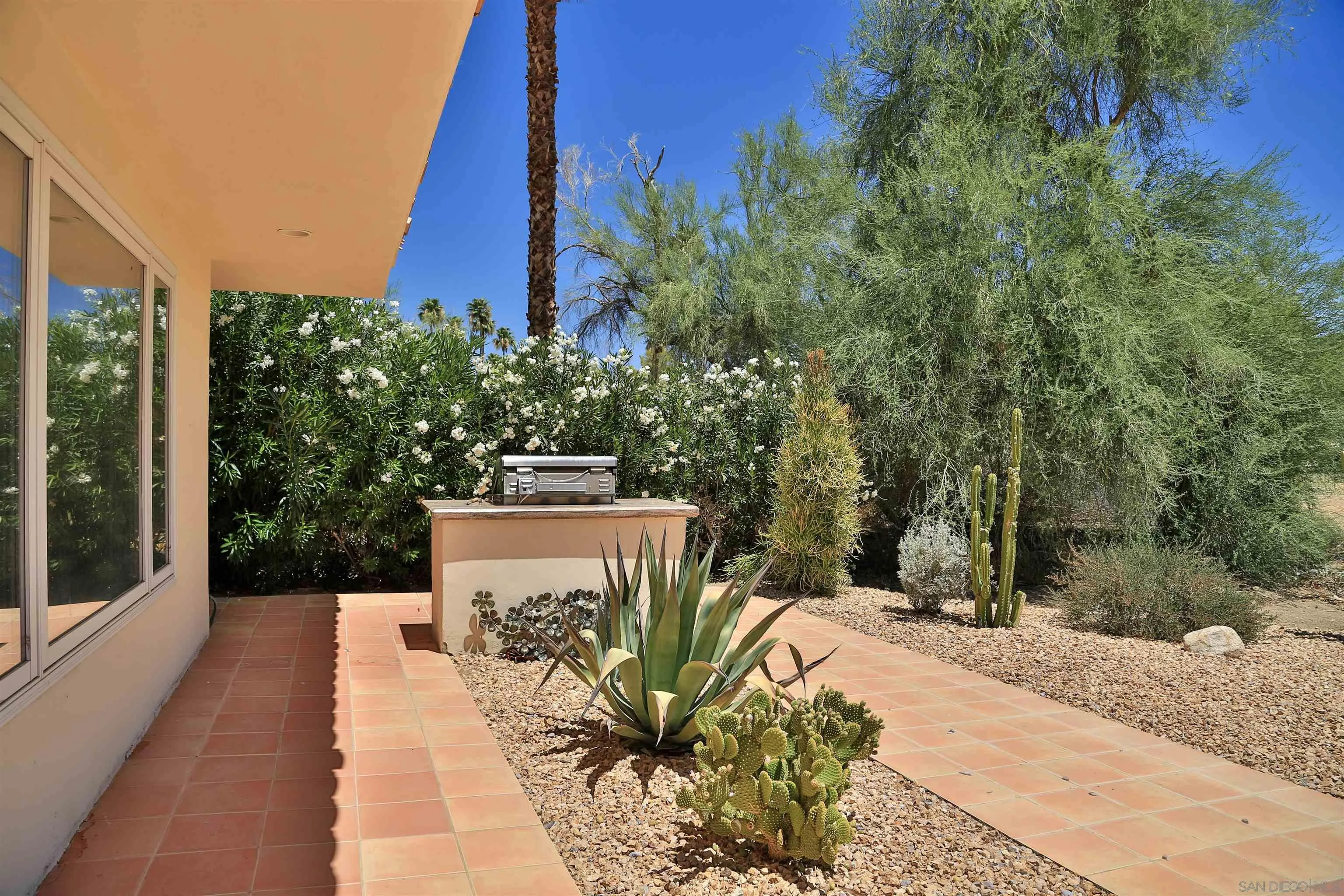 https://cdn.realtyfeed.com/cdn/127/260014332/8b89c18e3678d0f120fa945ea30207af.webp