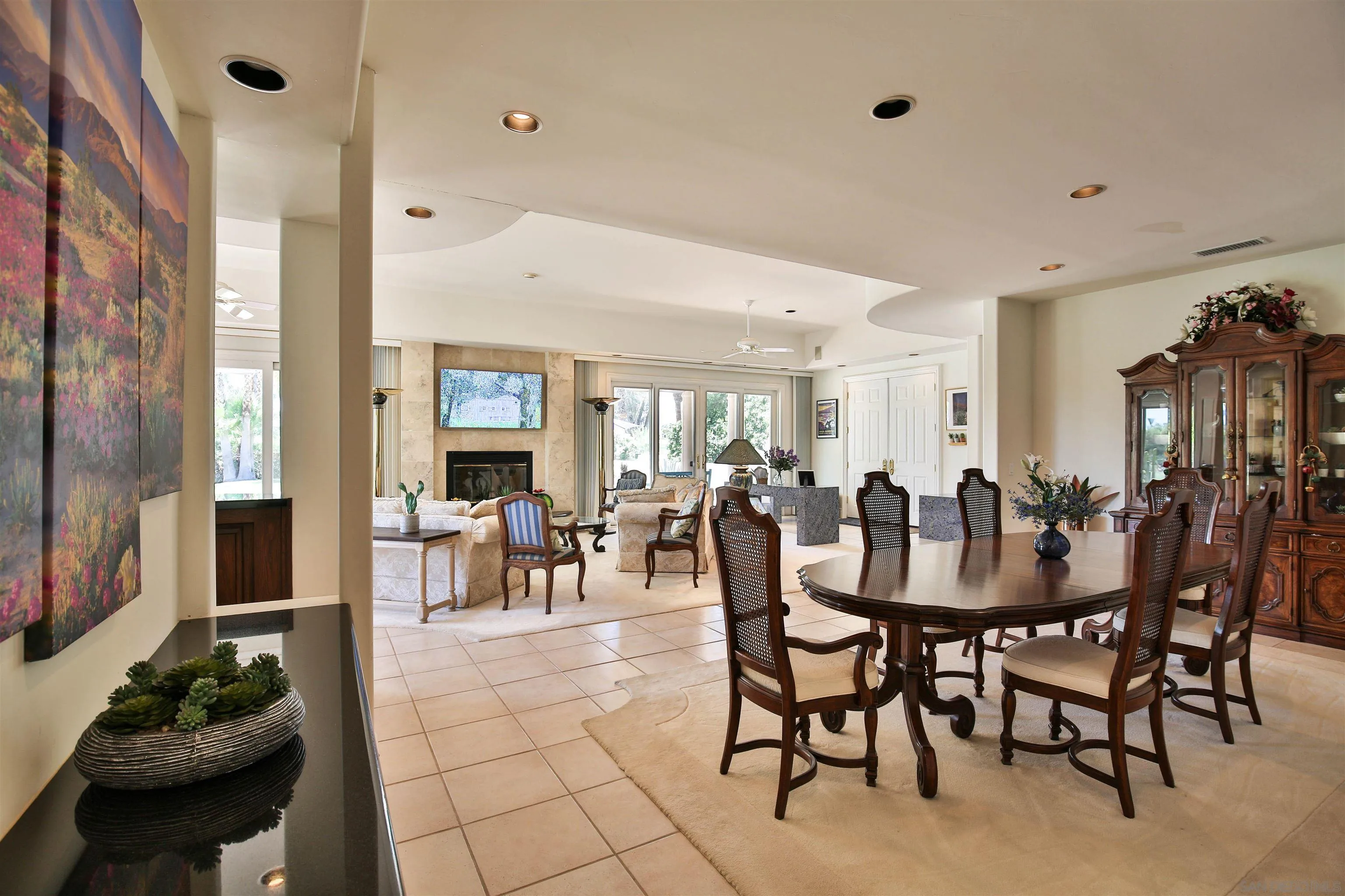 https://cdn.realtyfeed.com/cdn/127/260014332/ccb89cd6f1d0fcebccb055ef1860b517.webp