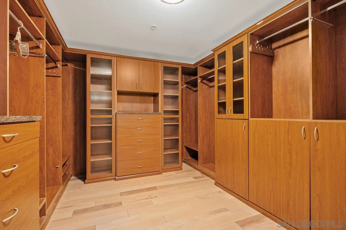 Photo #23: 260014335 Listing: Photo #23