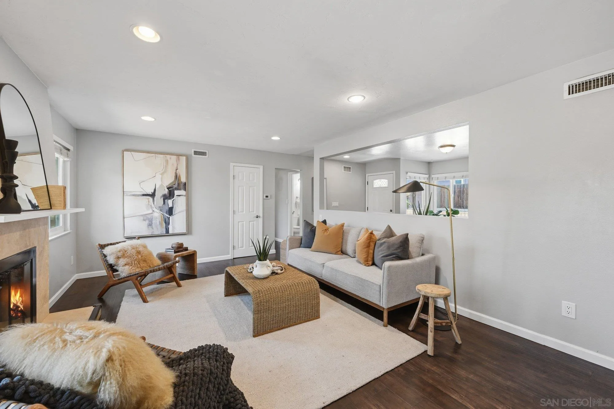 https://cdn.realtyfeed.com/cdn/127/260014336/222242319e86623a1636850747ac0a92.webp