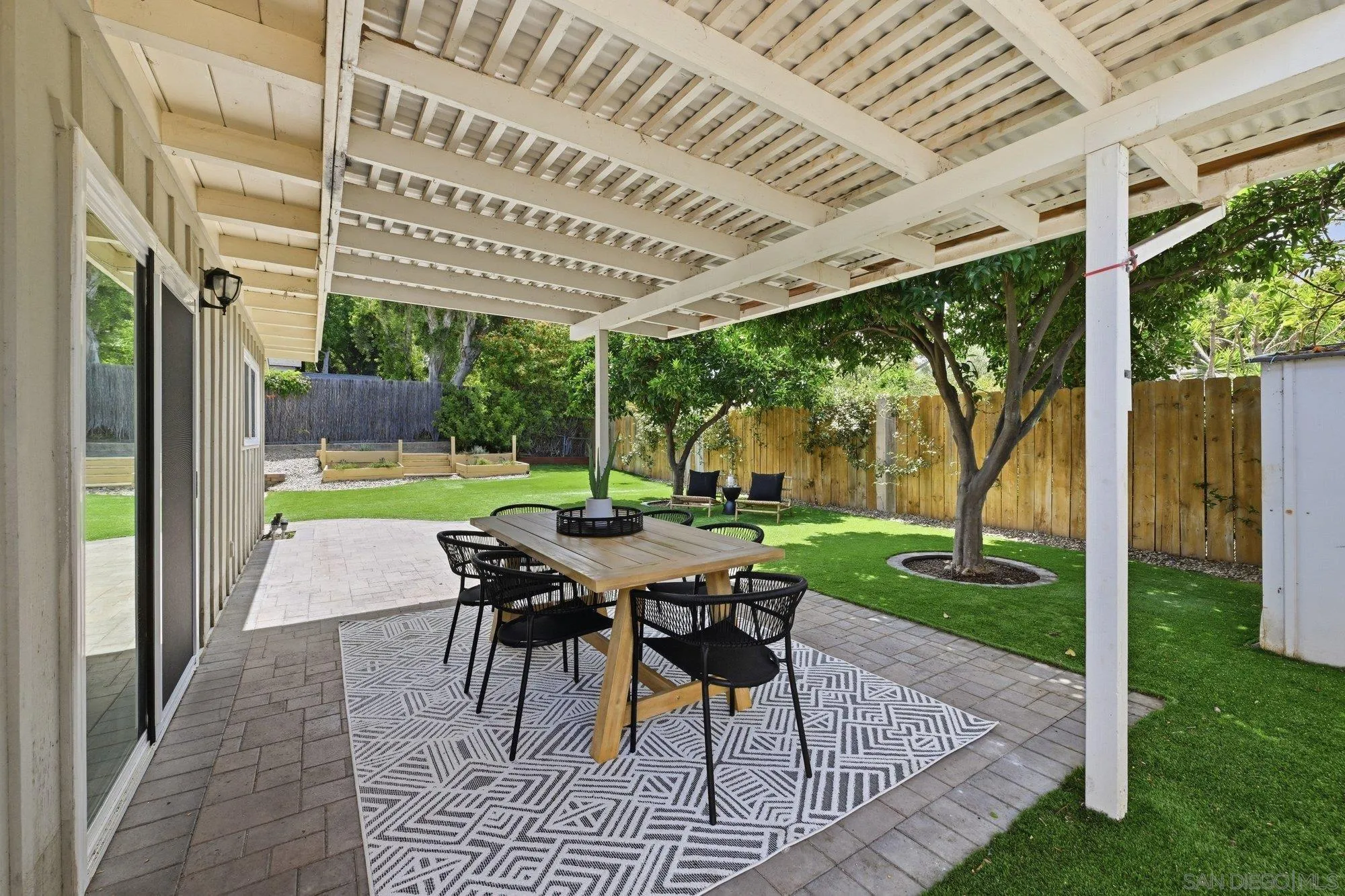https://cdn.realtyfeed.com/cdn/127/260014336/22a9f7d8d0a63a5e805542127a7f6442.webp