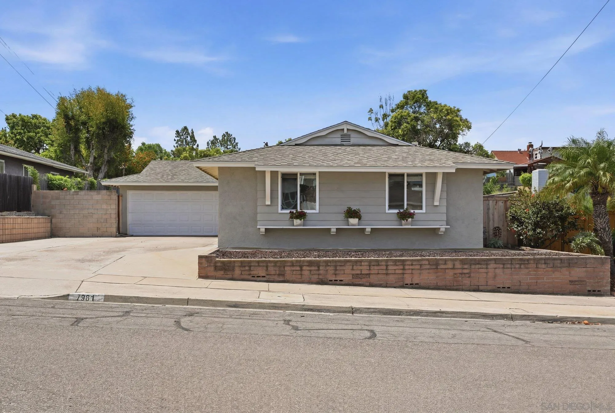https://cdn.realtyfeed.com/cdn/127/260014336/6ae9023552f2eac04a584ed018a10ba5.webp