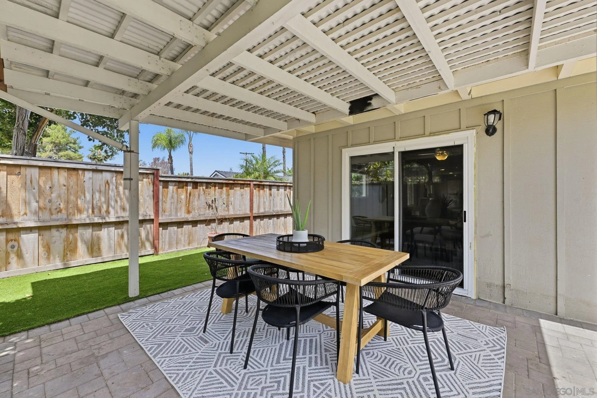 https://cdn.realtyfeed.com/cdn/127/260014336/8d0f192f25928164f389a40cbba27736.webp
