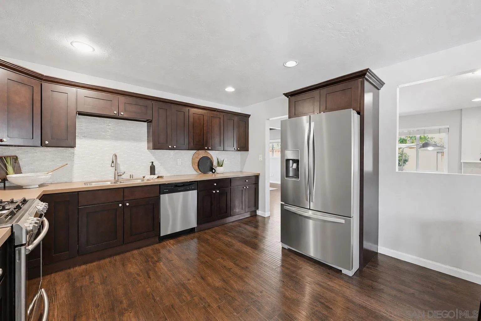https://cdn.realtyfeed.com/cdn/127/260014336/d19fba5f72ed5bdeac436fb6e4e2ff48.webp