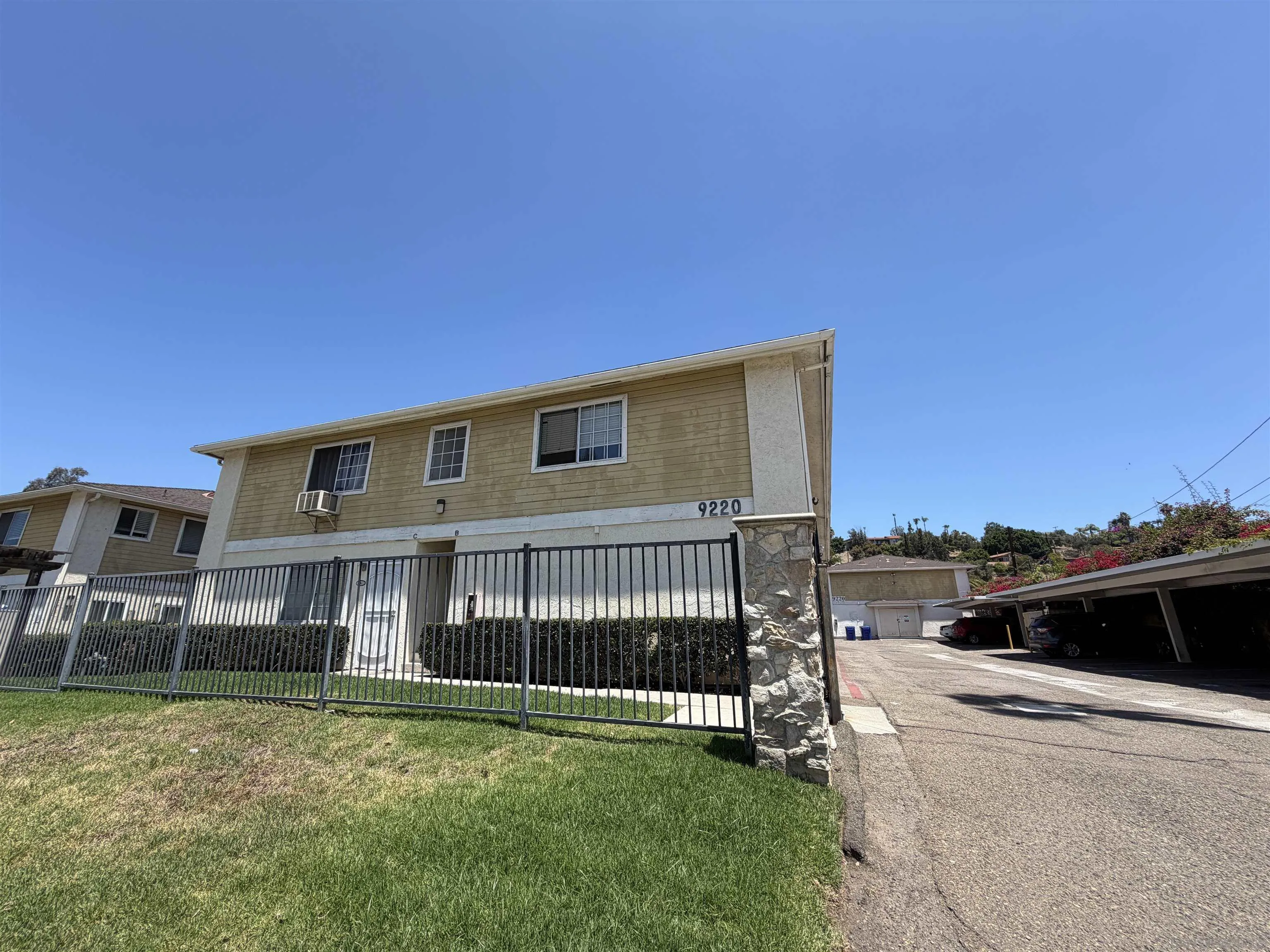 https://cdn.realtyfeed.com/cdn/127/260014339/5c538d8022a0b0f3442c3d1a66160980.webp