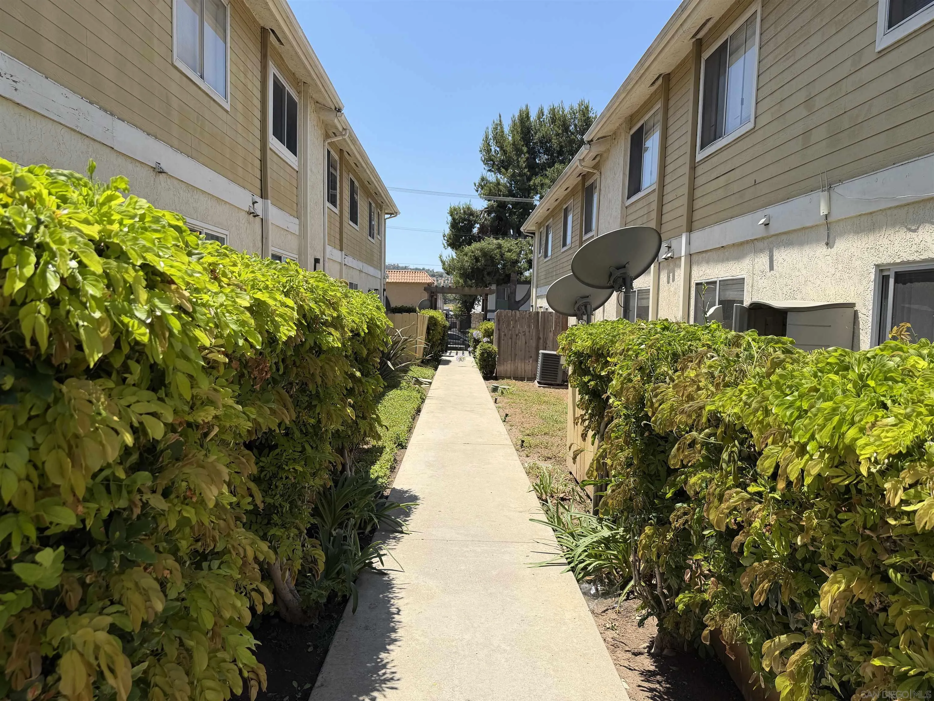 https://cdn.realtyfeed.com/cdn/127/260014339/873eb288d67908f0b79230db465a2d6c.webp