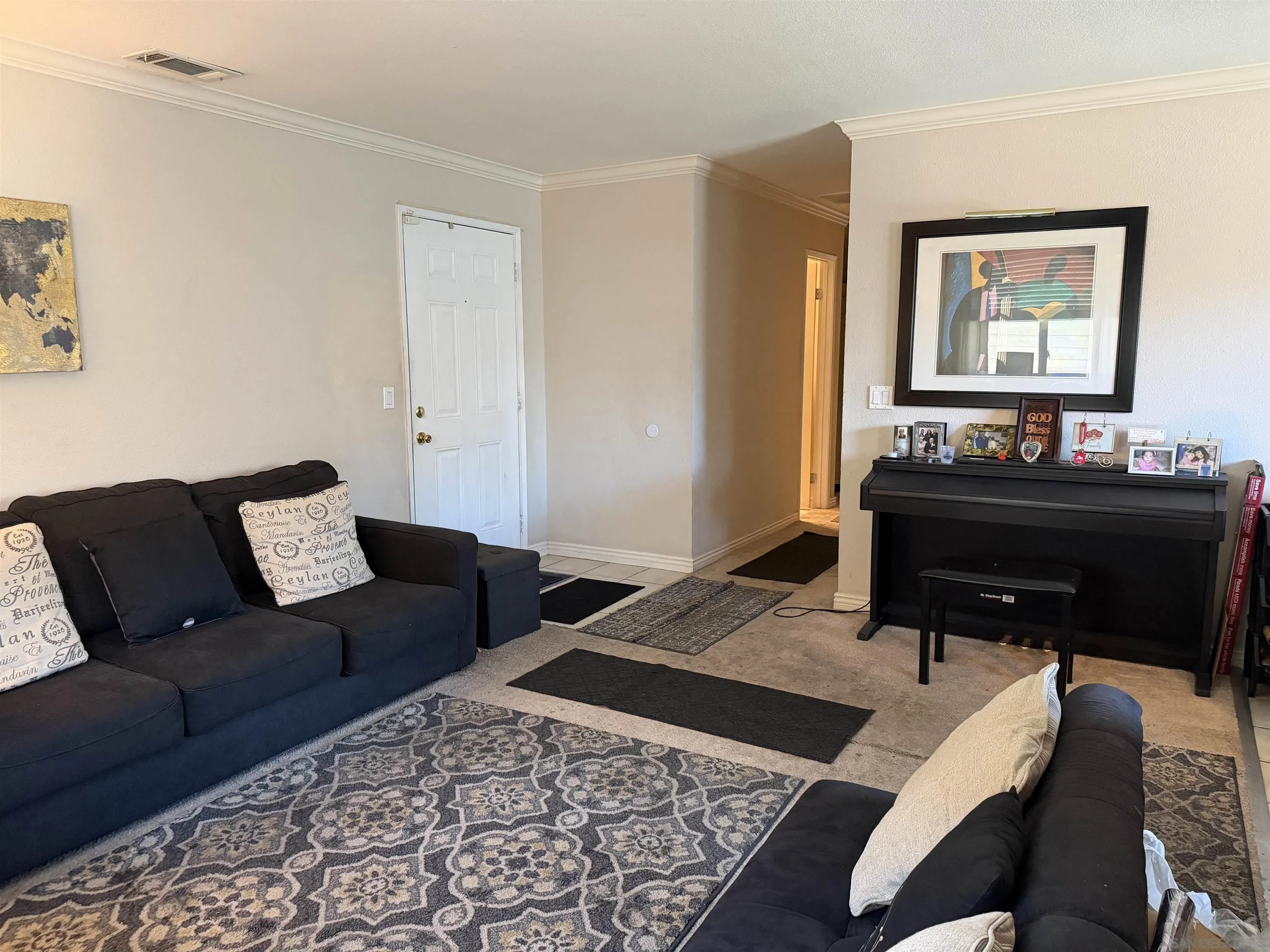 https://cdn.realtyfeed.com/cdn/127/260014339/eb31434330e1a8337f9e6a1345d5ef05.webp