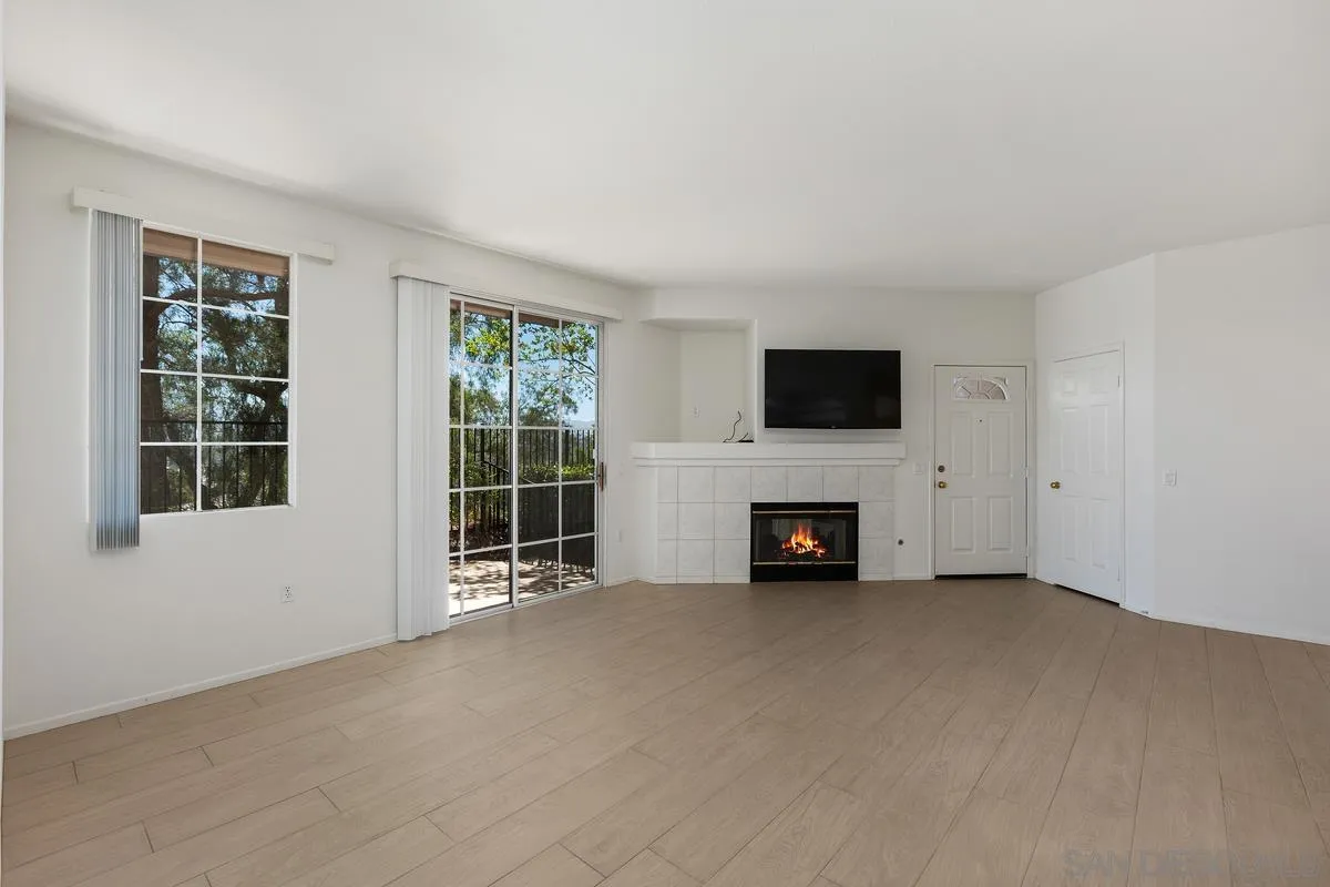 Photo #7: 260014342 Listing: Photo #7