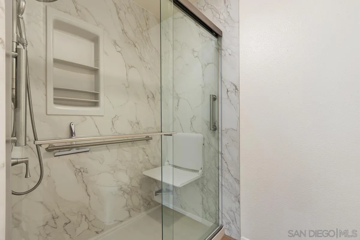 Photo #28: 260014342 Listing: Photo #28