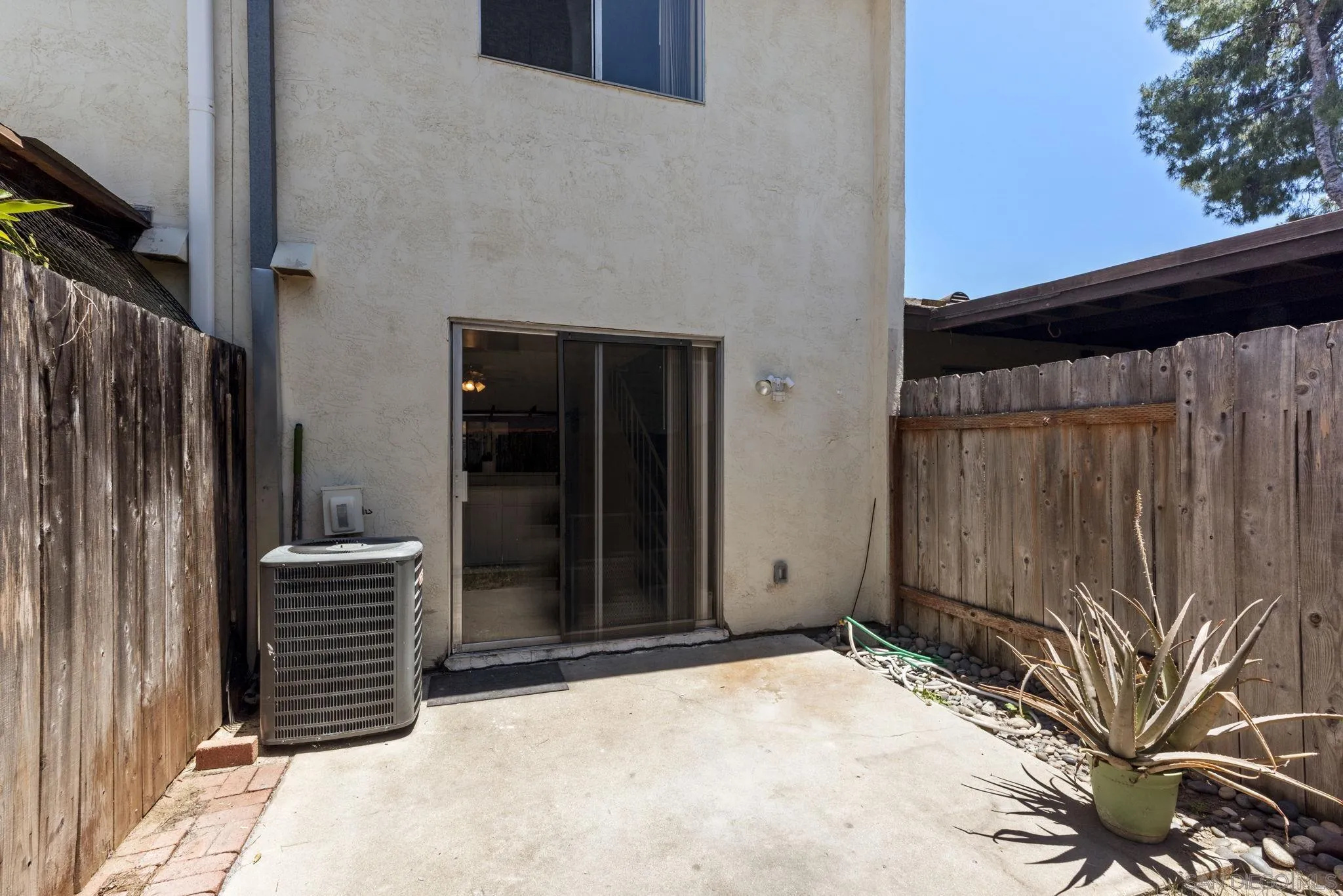 https://cdn.realtyfeed.com/cdn/127/260014344/72488dc621e86d98b9318d59f8800809.webp
