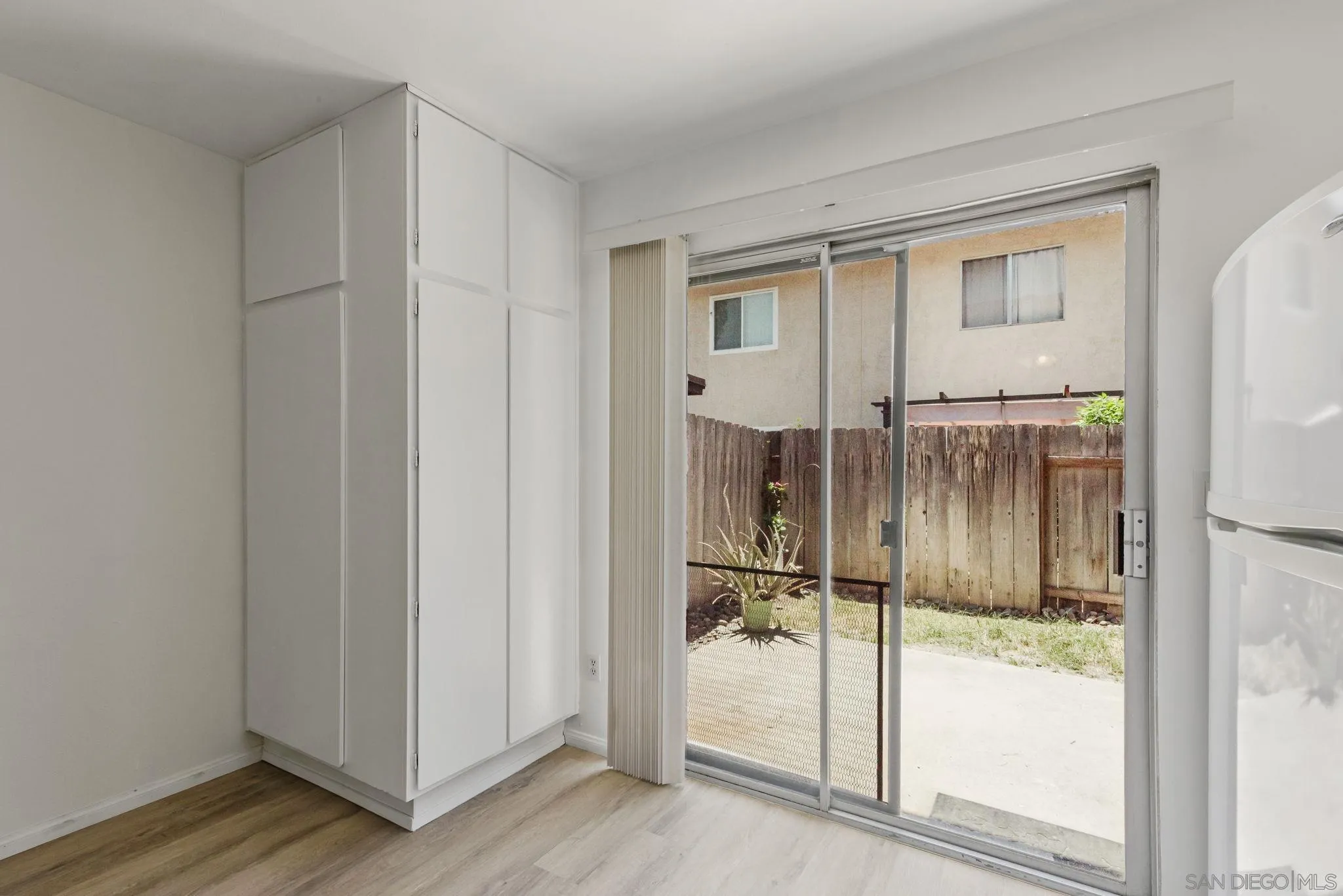https://cdn.realtyfeed.com/cdn/127/260014344/e185c799dd283d483a04a9d335f06fff.webp