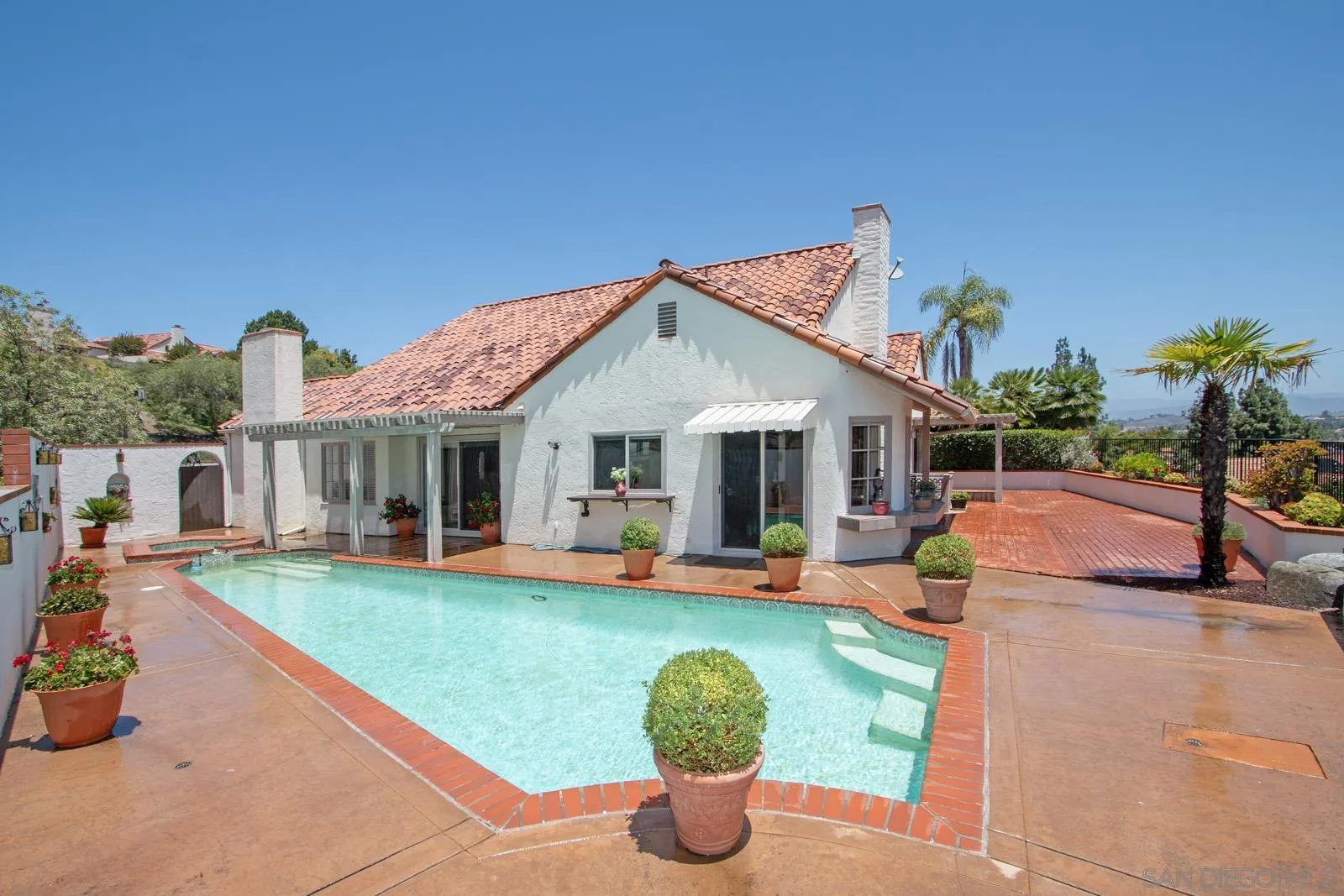 https://cdn.realtyfeed.com/cdn/127/260014350/41c9a8895a71623677ceabb6d7dbfe03.webp