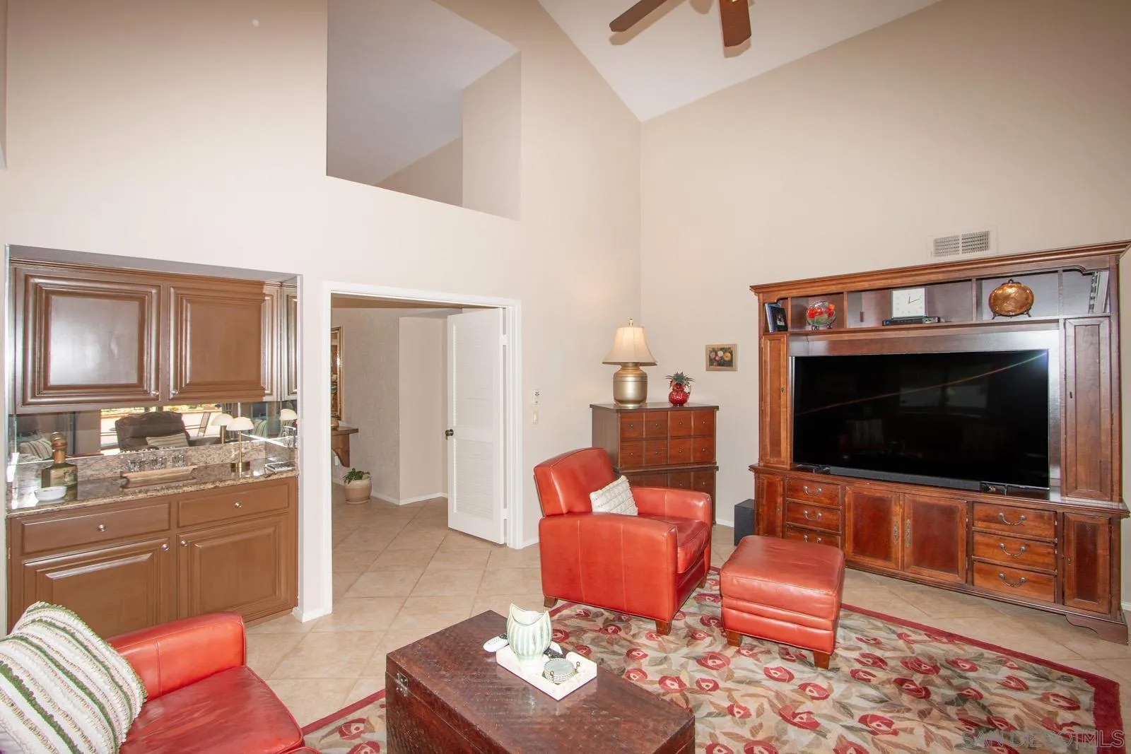 https://cdn.realtyfeed.com/cdn/127/260014350/7c1eb920157973b34e1c7de99fdc7d4e.webp