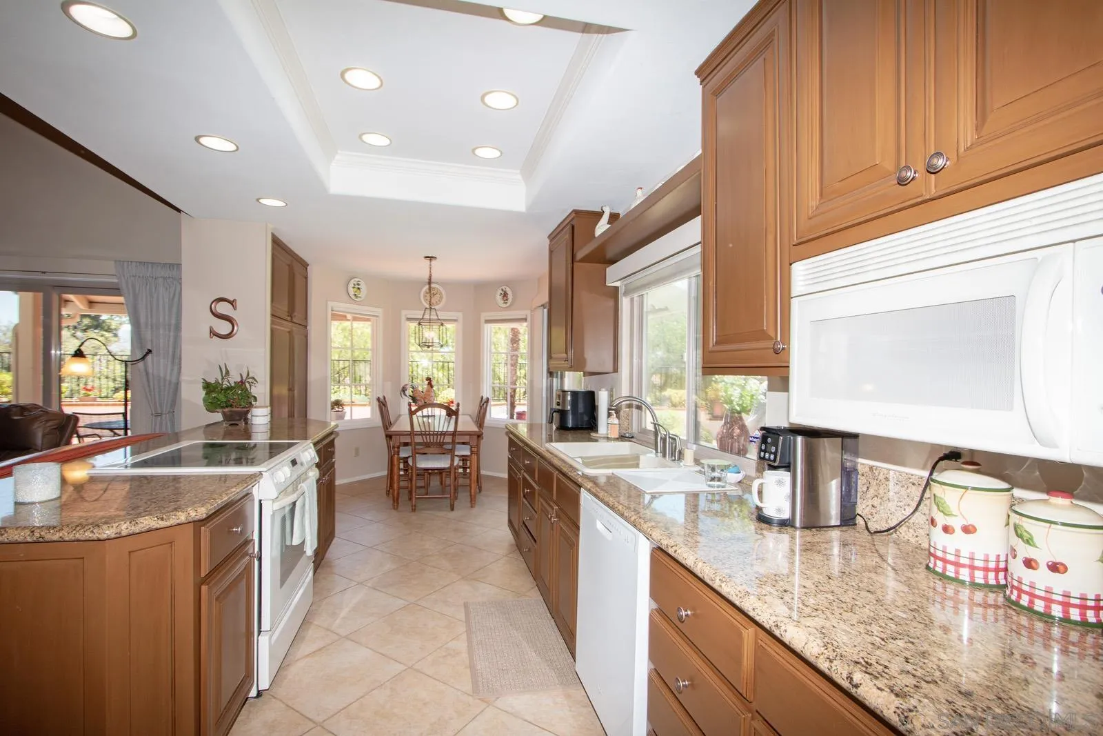 https://cdn.realtyfeed.com/cdn/127/260014350/fd4f60ccd7362866ea97497fe1c6afd4.webp