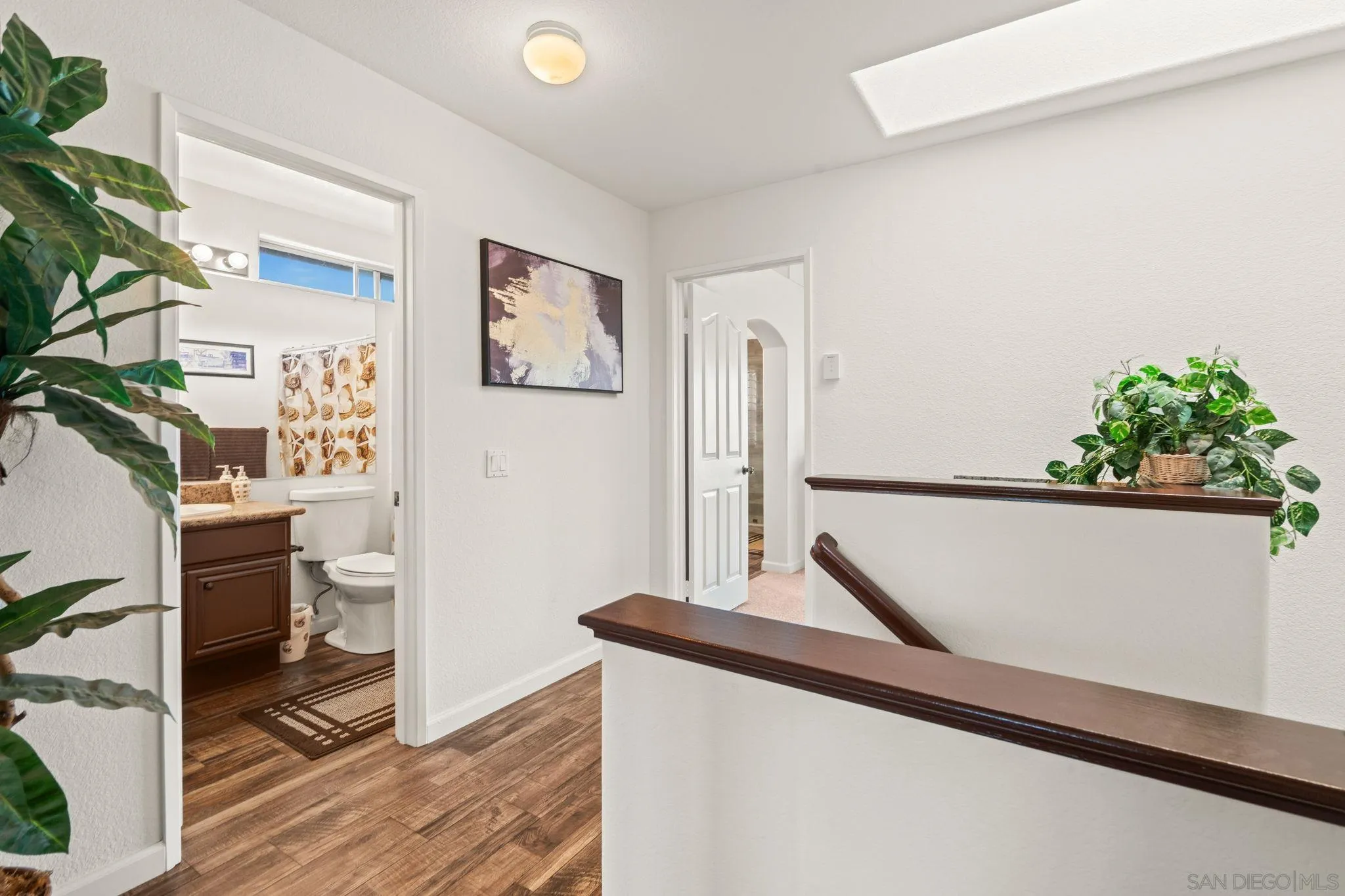 https://cdn.realtyfeed.com/cdn/127/260014352/017320df9cd6f70a515fd7e61273c001.webp