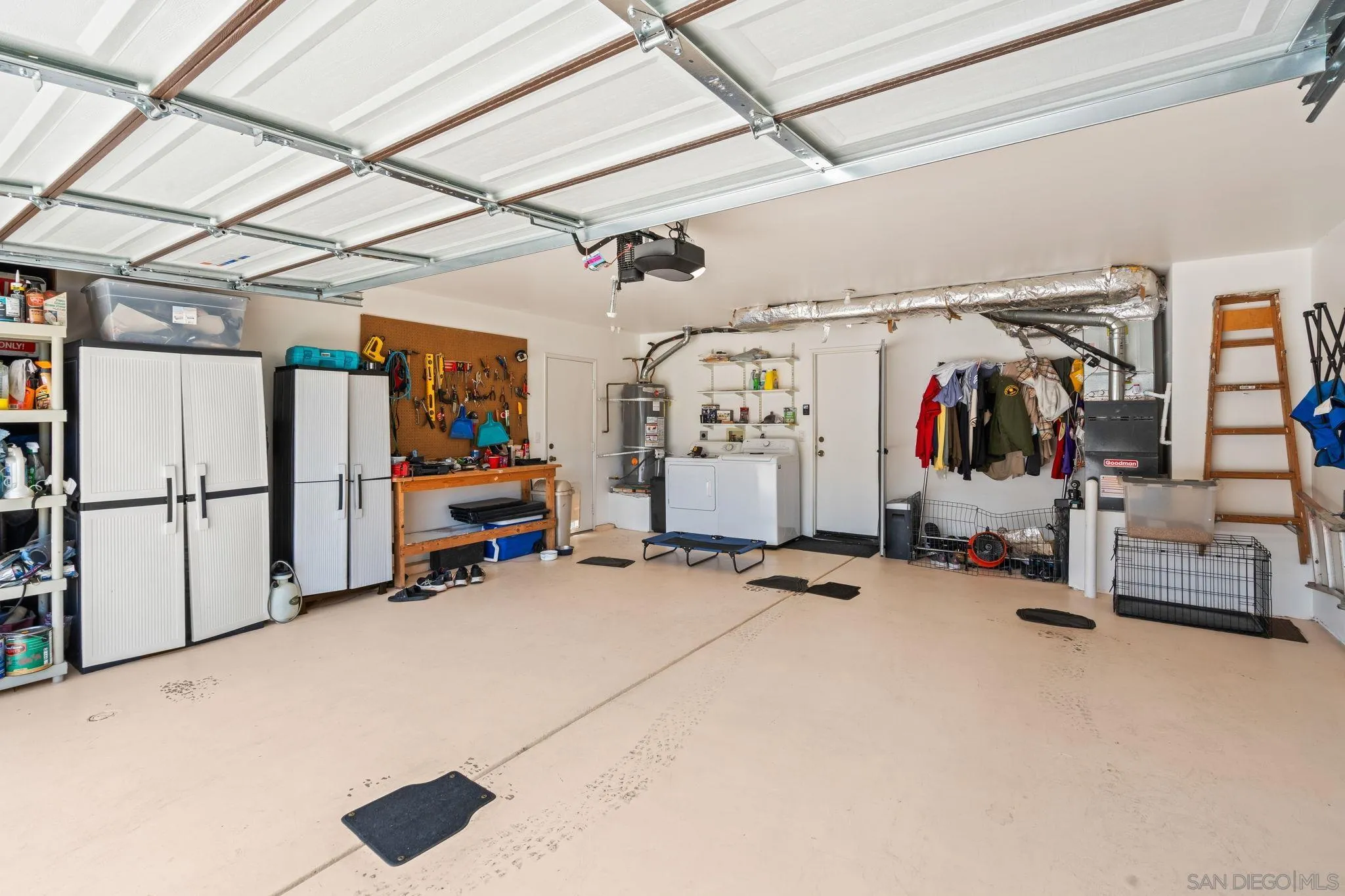 https://cdn.realtyfeed.com/cdn/127/260014352/45d2c0755dac12fd70ec08fbf31f0acc.webp