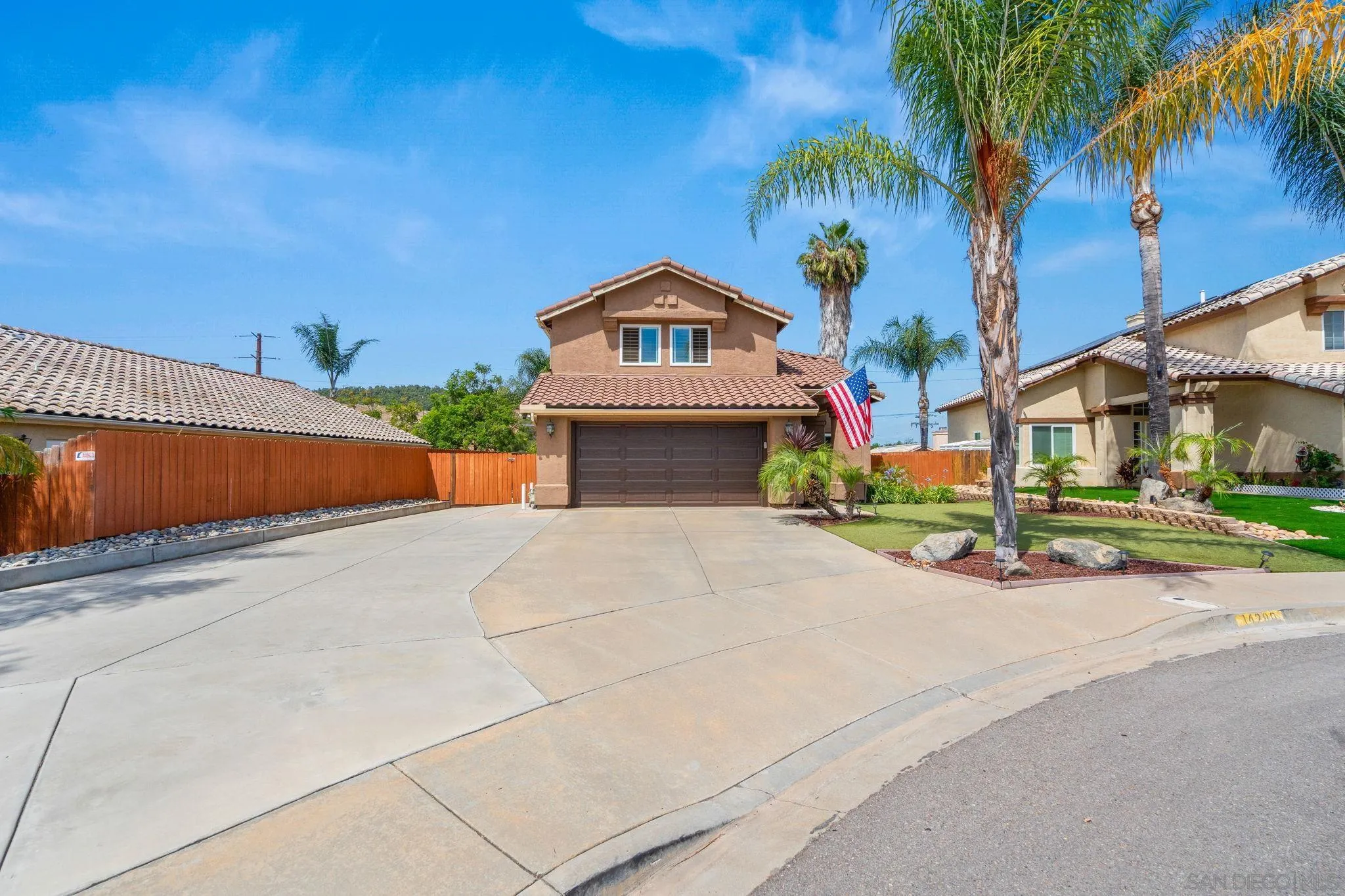 https://cdn.realtyfeed.com/cdn/127/260014352/6c0c4351d3a041035b5e14c8e3e3bdf9.webp