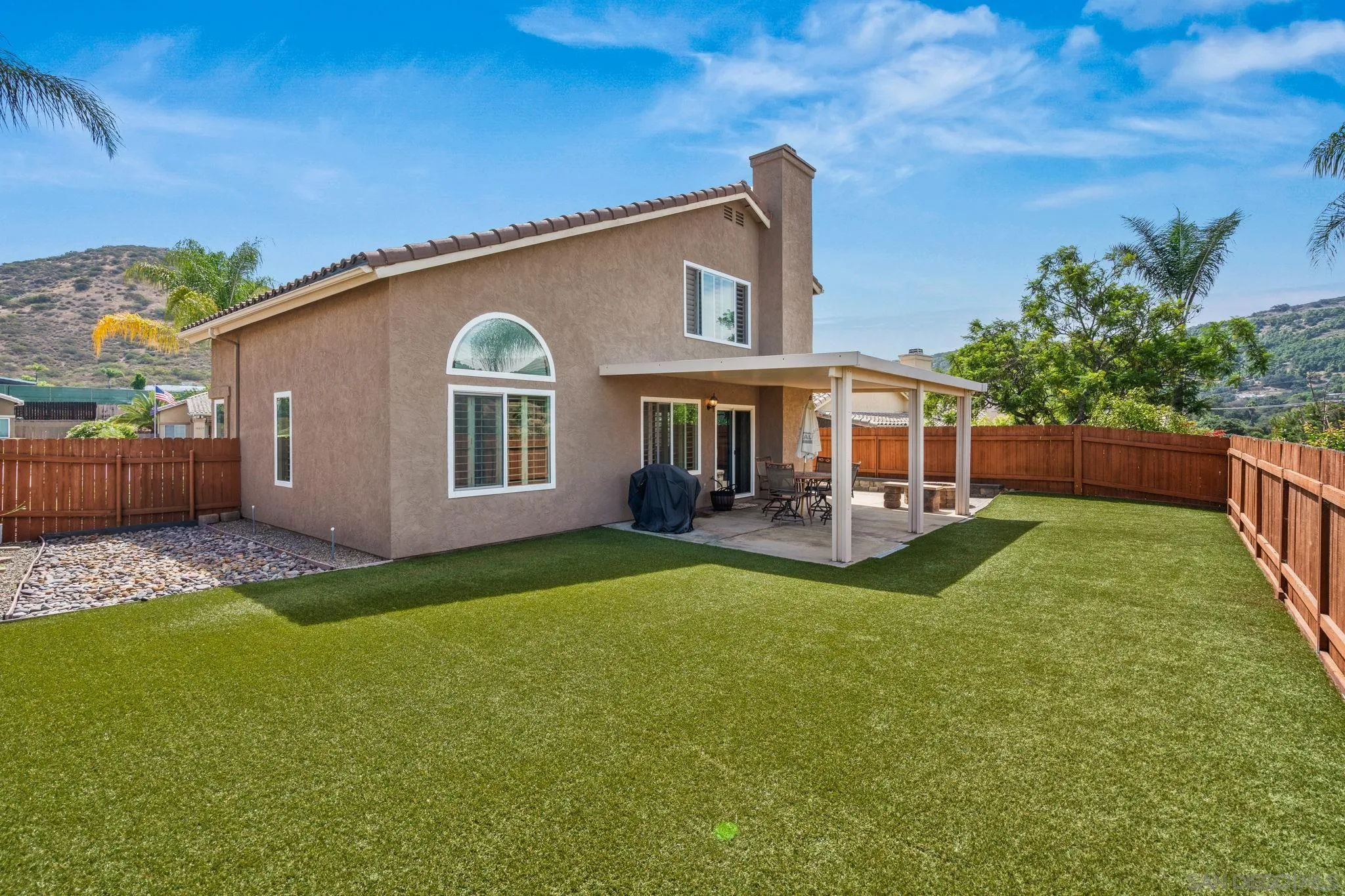 https://cdn.realtyfeed.com/cdn/127/260014352/987cd4f3b544b7b360661df75ce6c193.webp