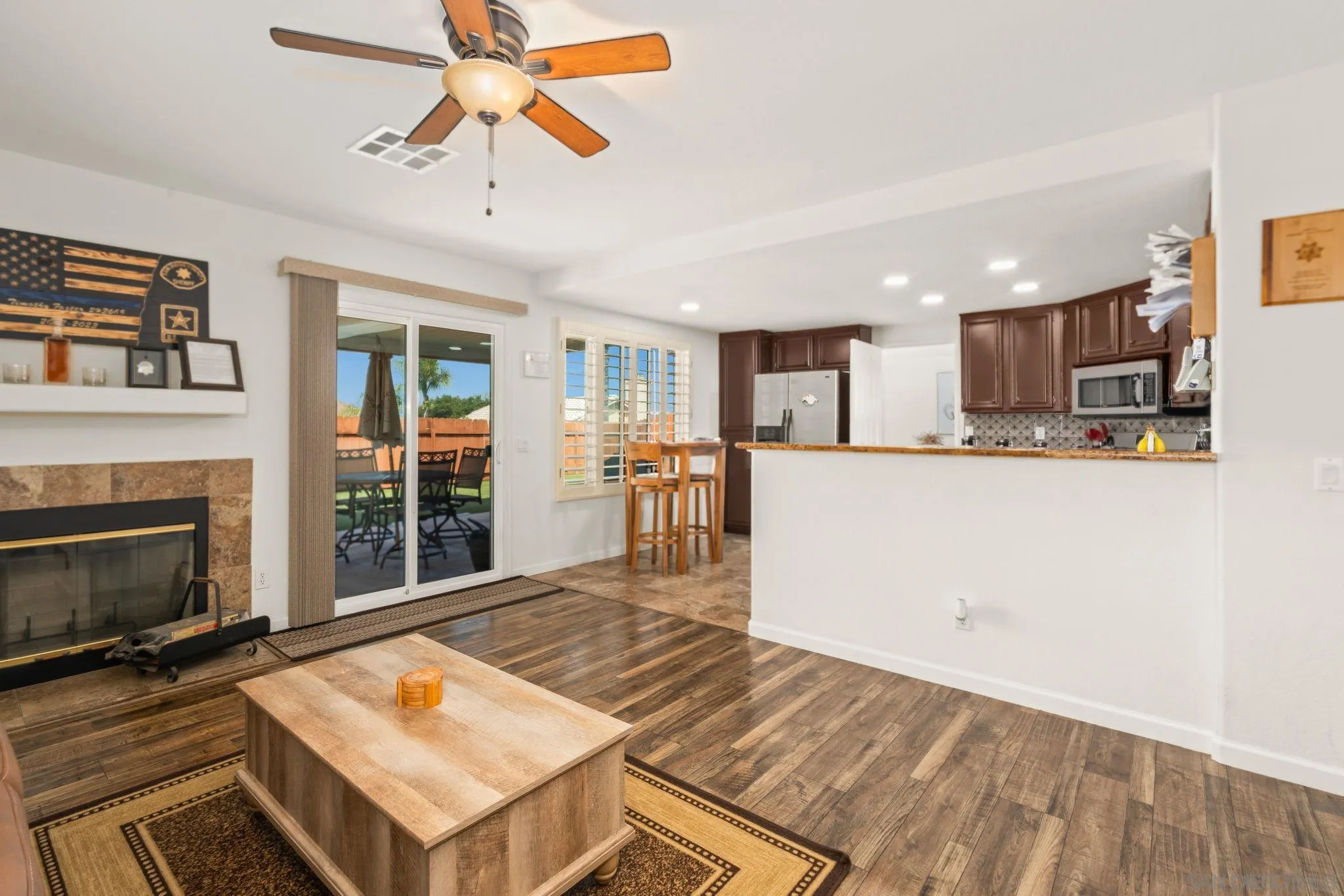https://cdn.realtyfeed.com/cdn/127/260014352/a9cccabef17675f67beb5485a8f47864.webp