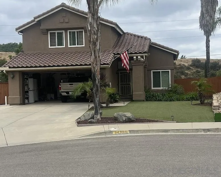 https://cdn.realtyfeed.com/cdn/127/260014352/c4e4d97e403872b10ac934005fd0b4d2.webp