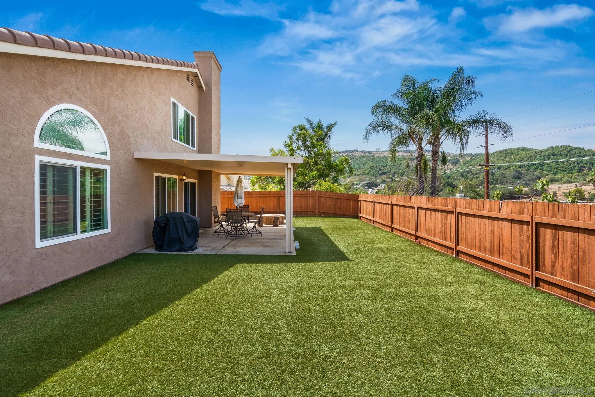 https://cdn.realtyfeed.com/cdn/127/260014352/d1159365016c511375f4be571ab8cb39.webp