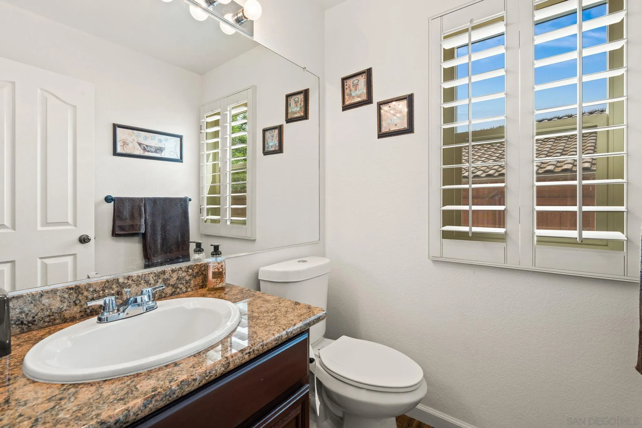 https://cdn.realtyfeed.com/cdn/127/260014352/df4716fe694f0ad0811cb88bc24f3a94.webp