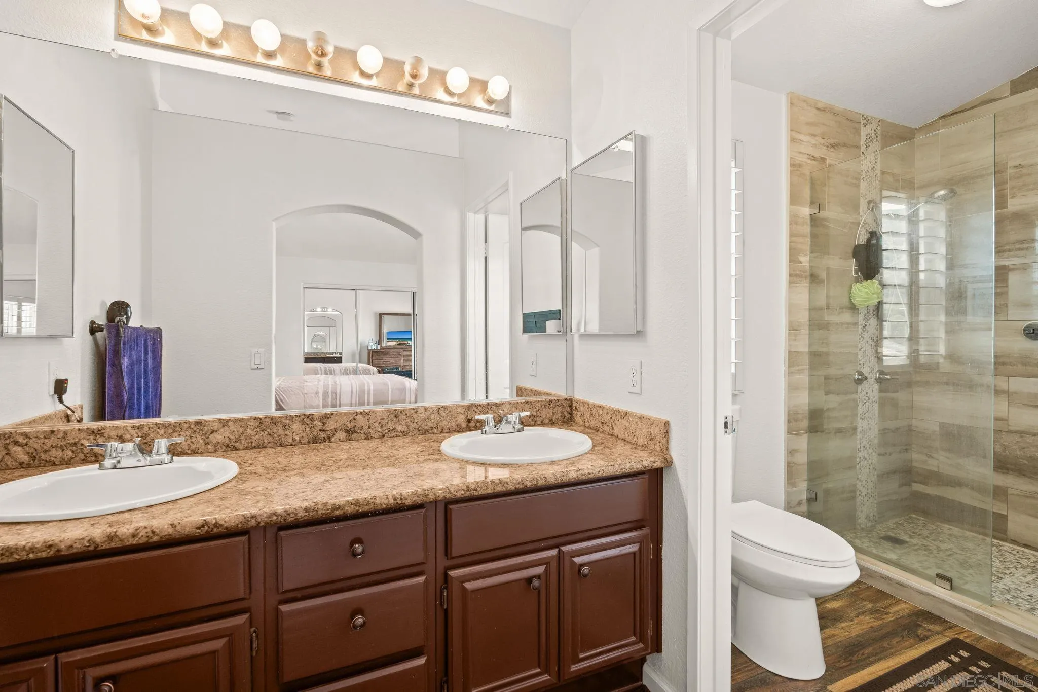 https://cdn.realtyfeed.com/cdn/127/260014352/f26522feab135752e86f8f8afe254f8e.webp