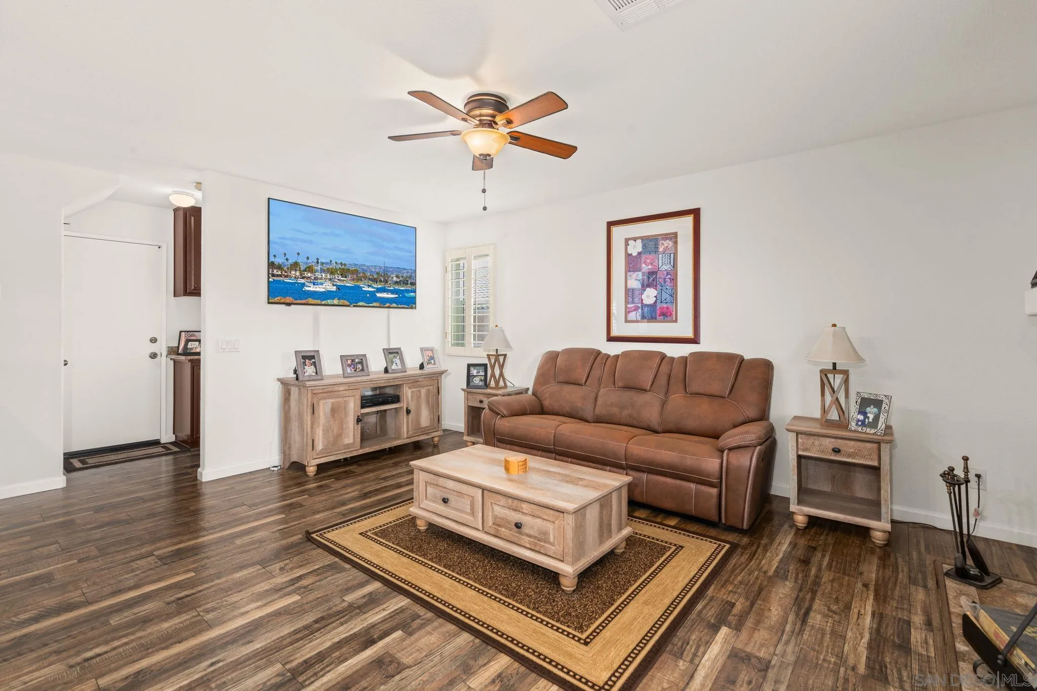 https://cdn.realtyfeed.com/cdn/127/260014352/faa69b8fec9211b4ee8f2e1c2e6beaa4.webp