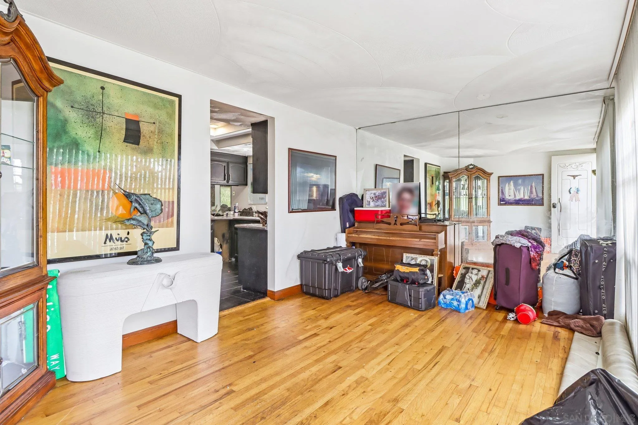 https://cdn.realtyfeed.com/cdn/127/260014354/21f45b9ec8354af68c5f73a59db781e3.webp