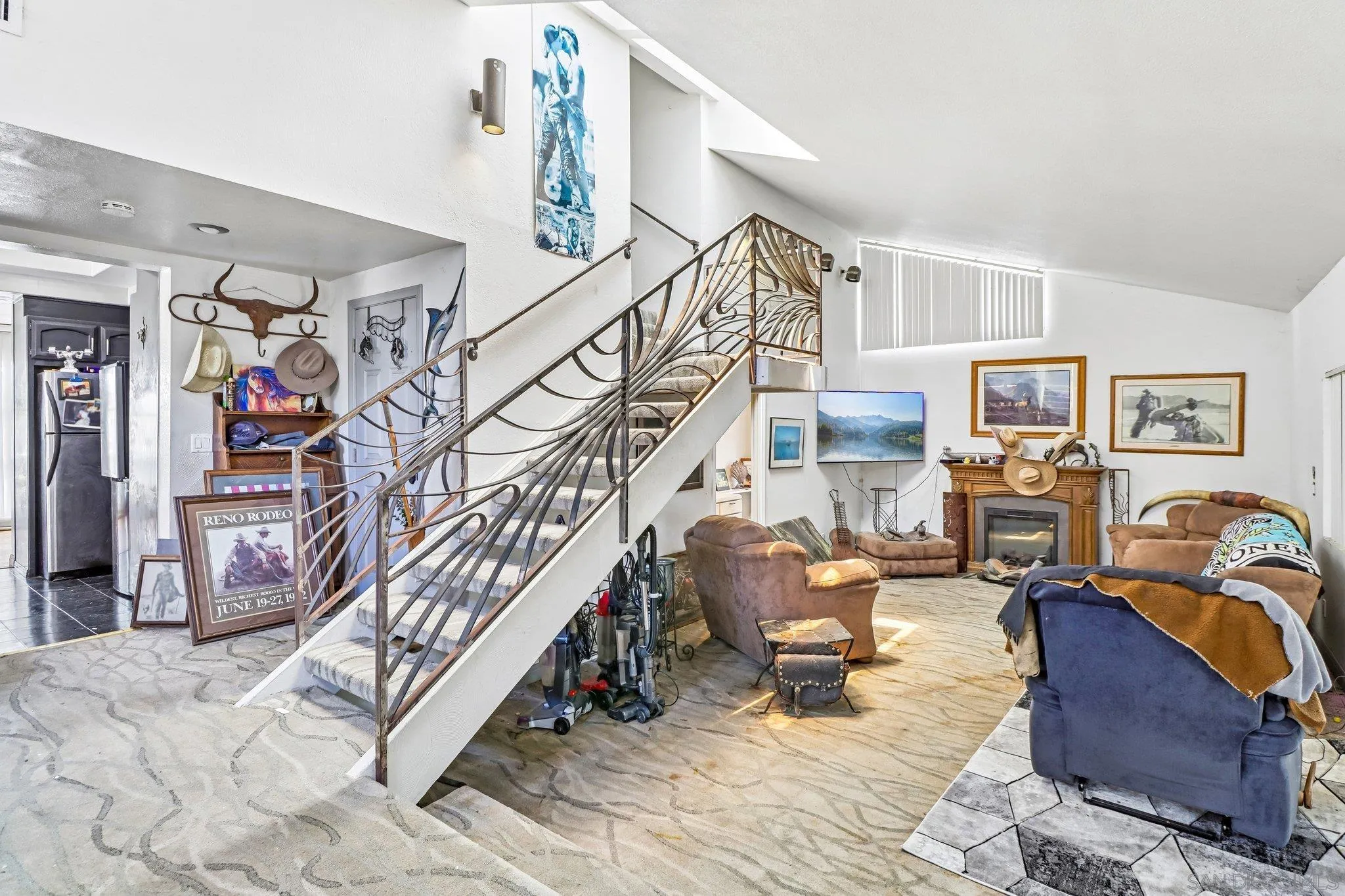https://cdn.realtyfeed.com/cdn/127/260014354/e18b1344264b059a596759e49ce76f29.webp