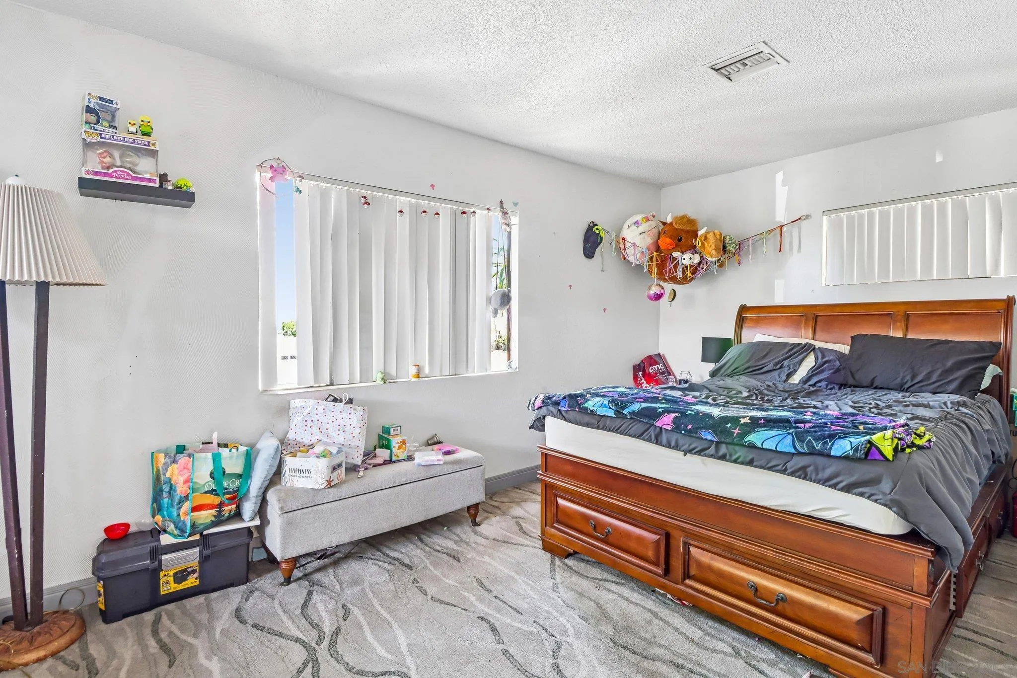 https://cdn.realtyfeed.com/cdn/127/260014354/f4ece00bf9f54e7c8456aeca80a65e3c.webp