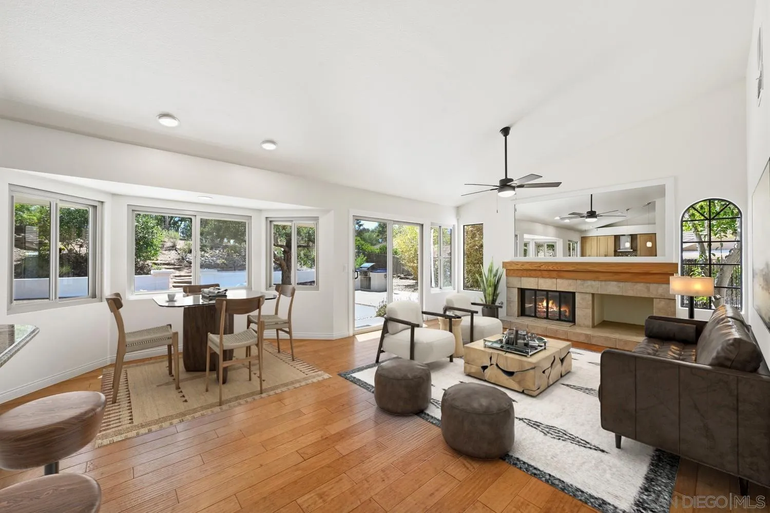 https://cdn.realtyfeed.com/cdn/127/260014355/671931a2e48953f499bd6213c3ae5d9d.webp
