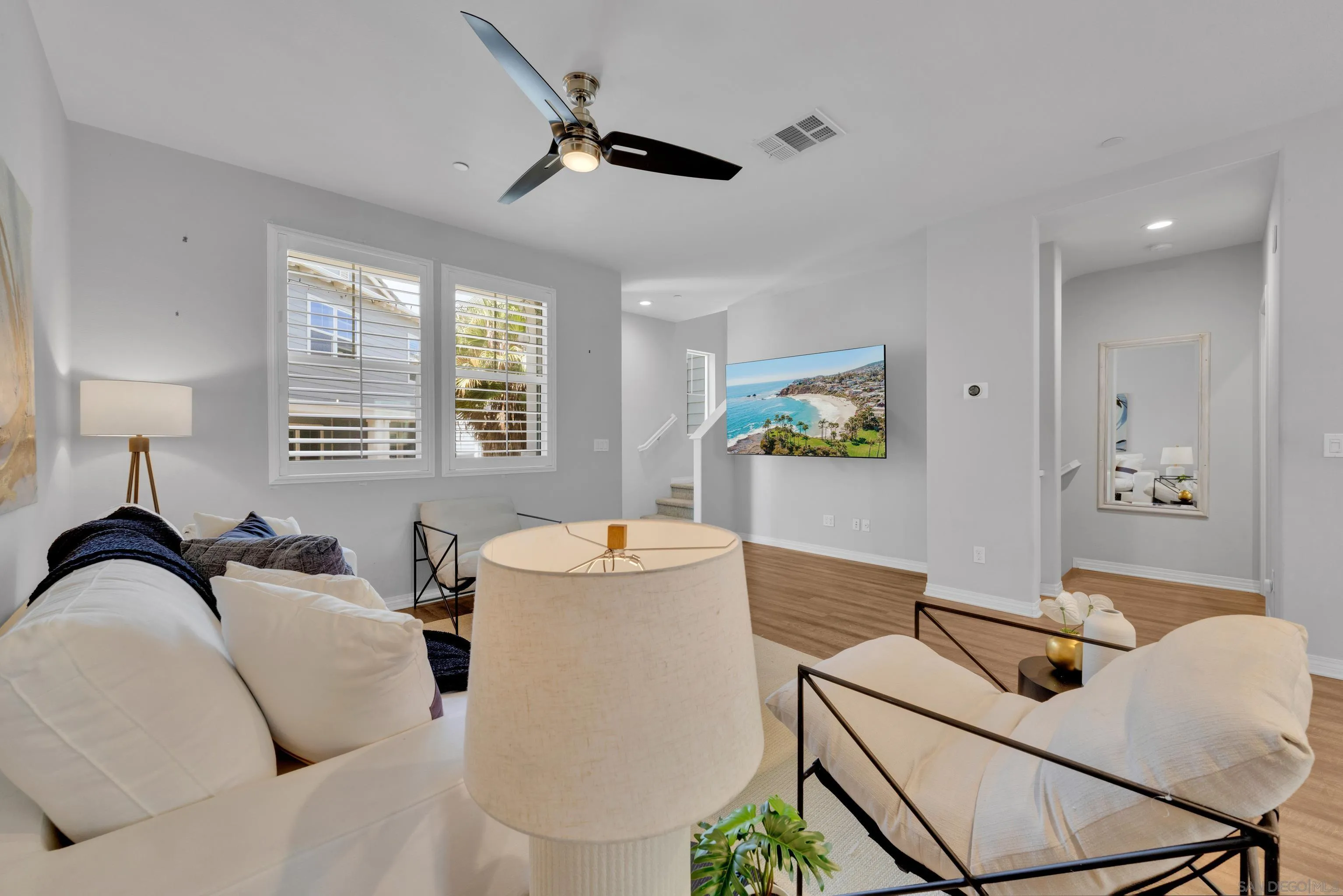 https://cdn.realtyfeed.com/cdn/127/260014357/648b1b162405fb07f6f7633e99b0a30c.webp
