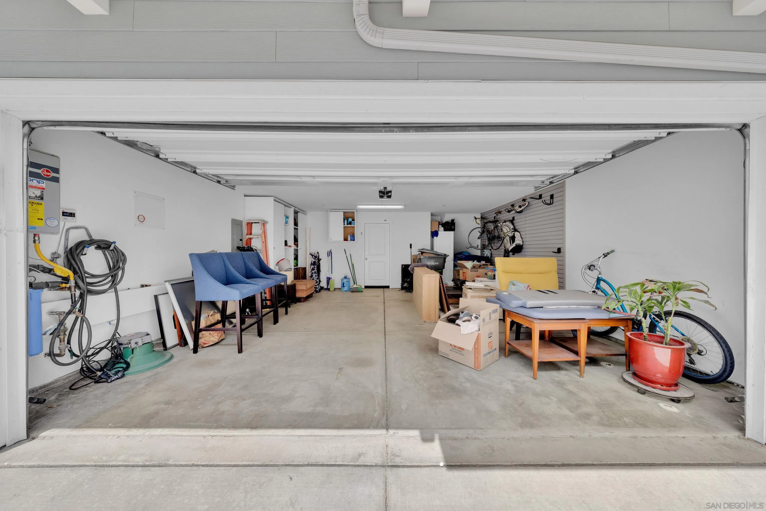 https://cdn.realtyfeed.com/cdn/127/260014357/bbff6db77041b71c4ca3650d26a9fe1b.webp