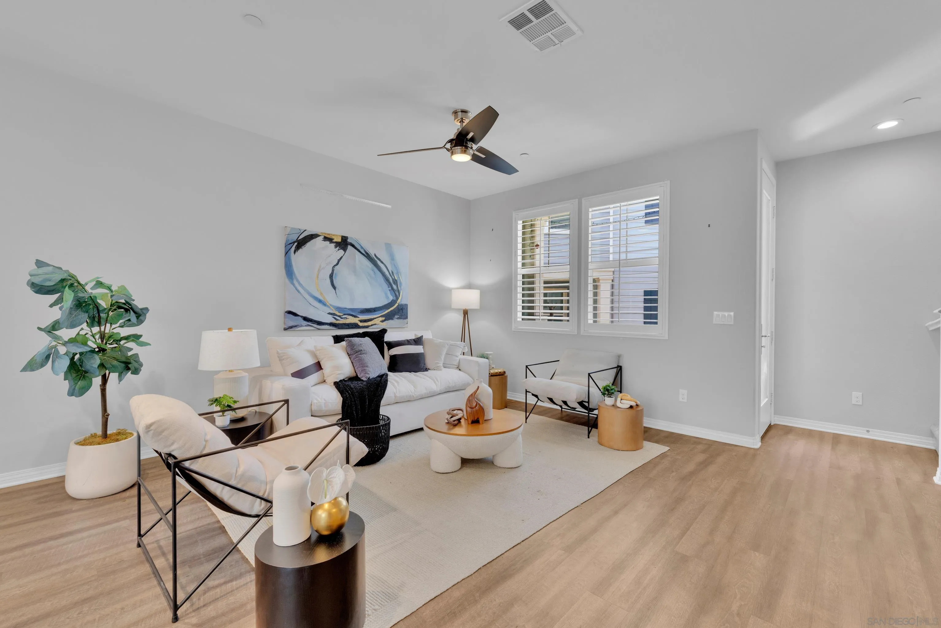 https://cdn.realtyfeed.com/cdn/127/260014357/c834f4d49e8befac1bef9b44efa5db64.webp