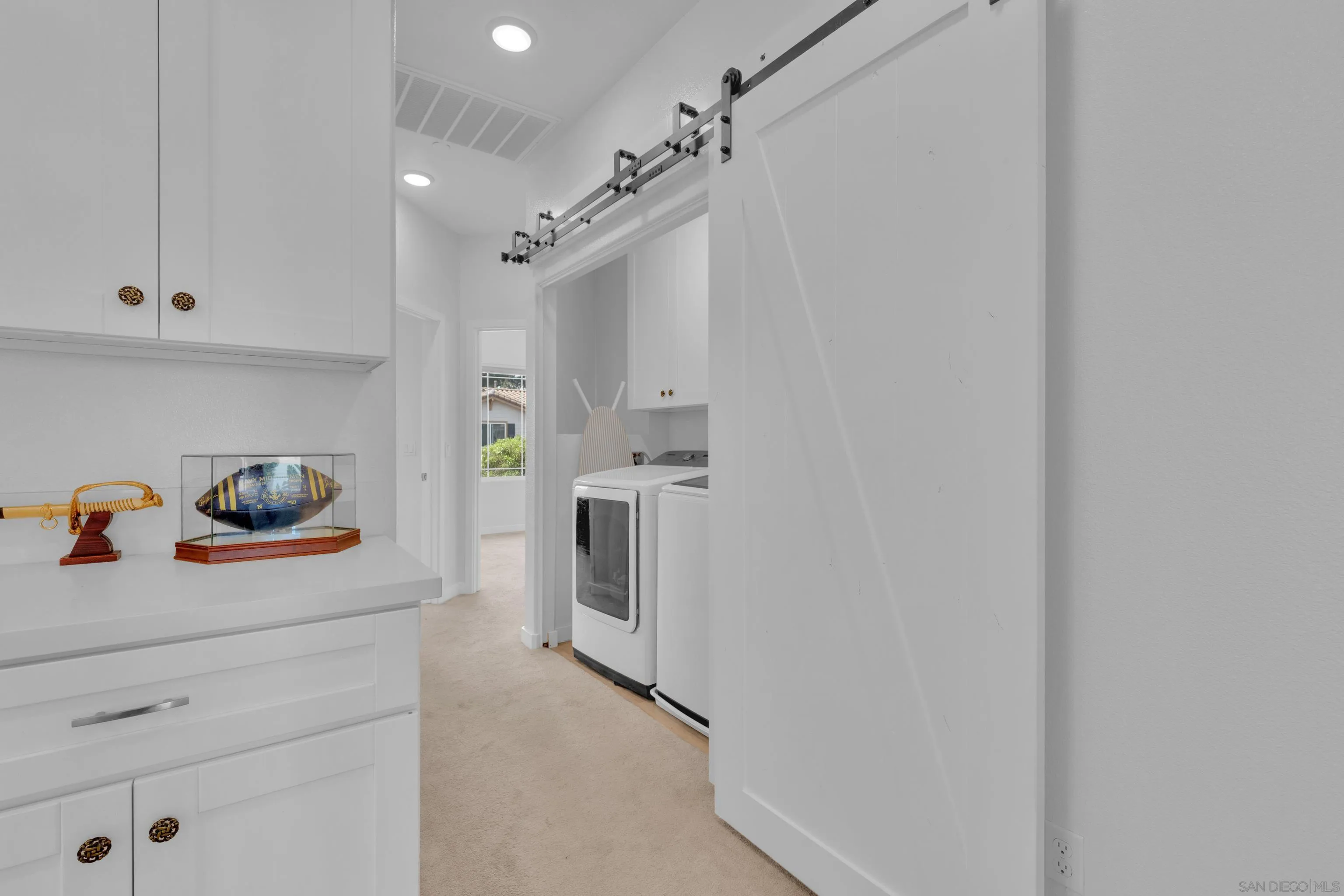 https://cdn.realtyfeed.com/cdn/127/260014358/1a8759a0af1440765df26ba3e7b2cdbd.webp