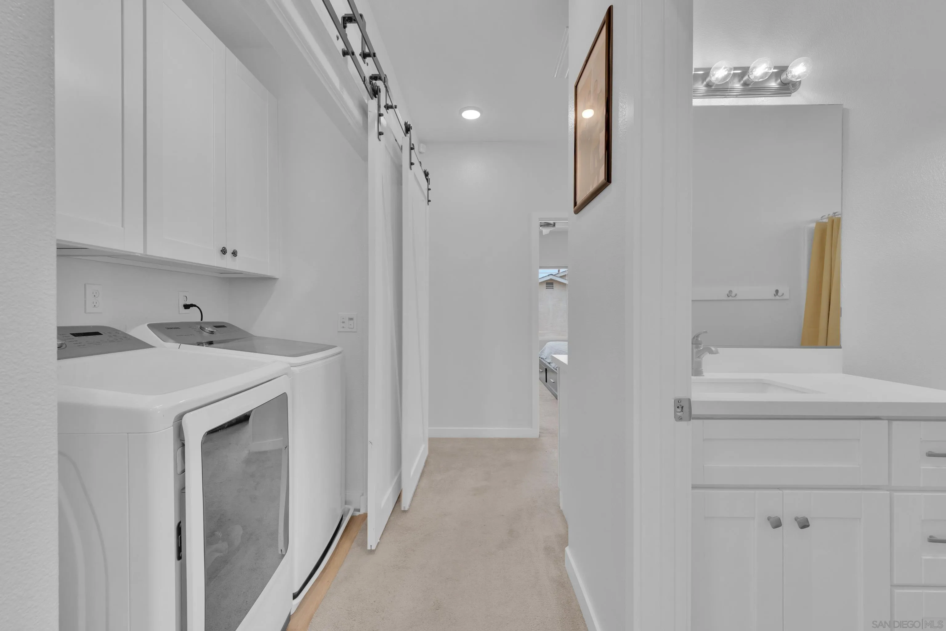 https://cdn.realtyfeed.com/cdn/127/260014358/9ebdaeca2482561be3bdfd2ba48d3ce6.webp