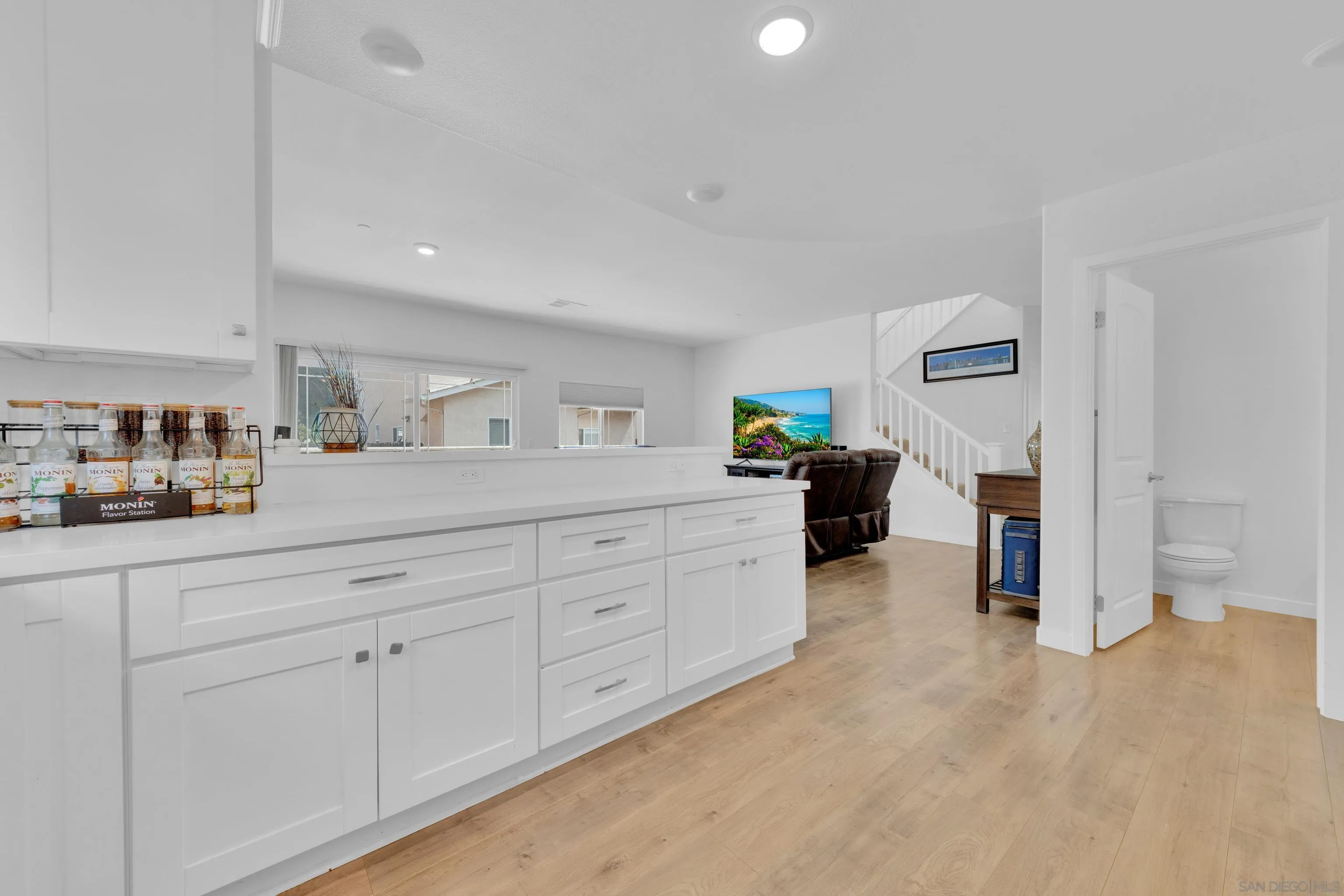https://cdn.realtyfeed.com/cdn/127/260014358/f7a9792b6288ecd83f1e57356fb3a737.webp