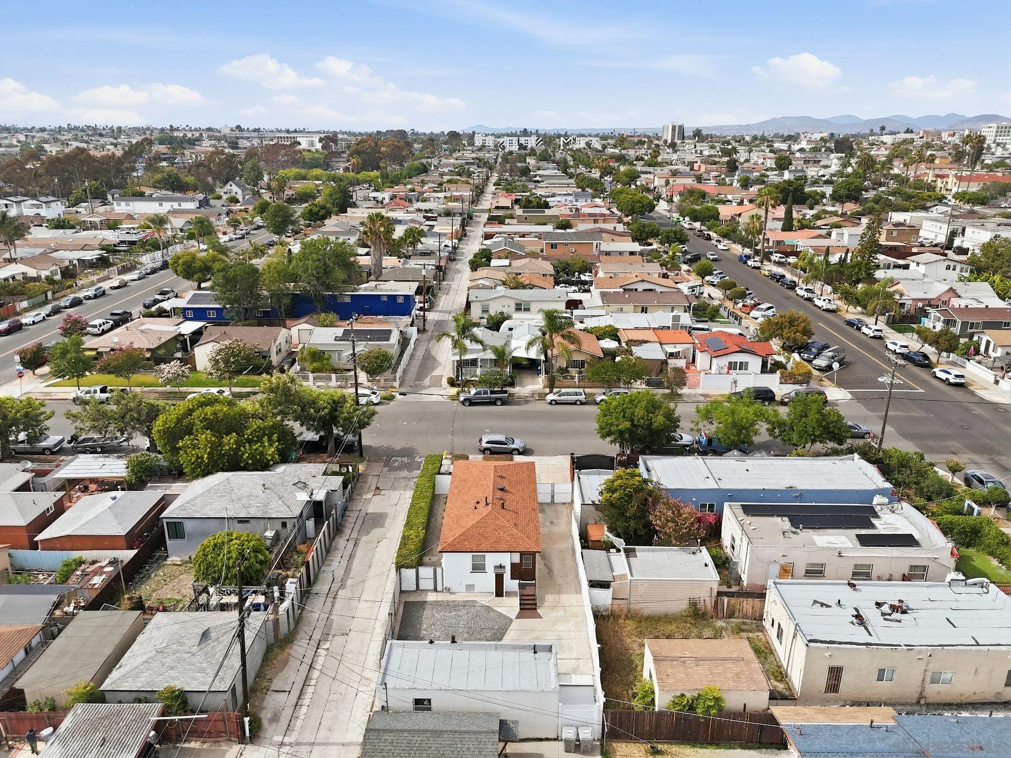 https://cdn.realtyfeed.com/cdn/127/260014359/15632d60a06389d9096a6f0e3bee907a.webp