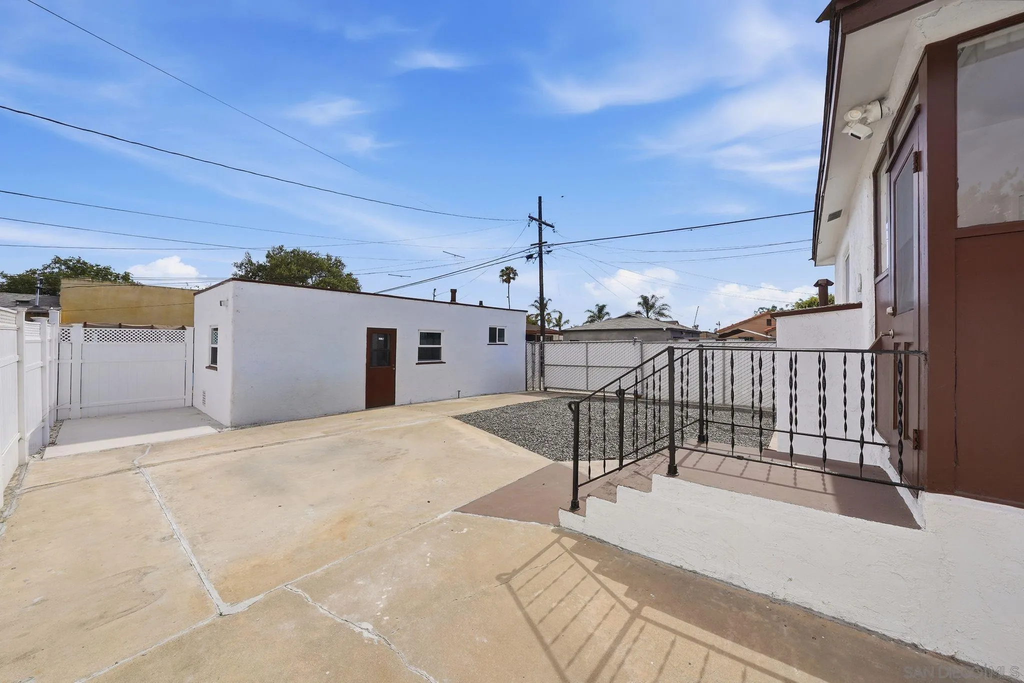 https://cdn.realtyfeed.com/cdn/127/260014359/3c1aa9f3b68c8da9821e4532b2c29c9e.webp